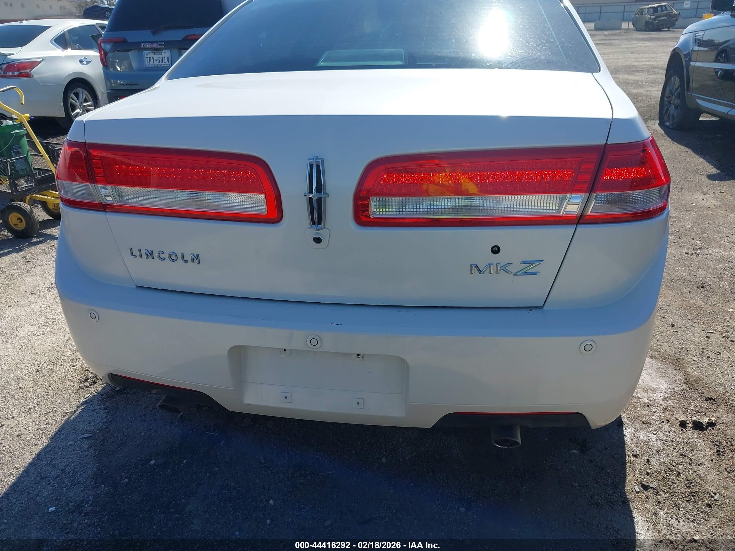 2012 Lincoln Mkz   White vin: 3LNHL2GC6CR814319