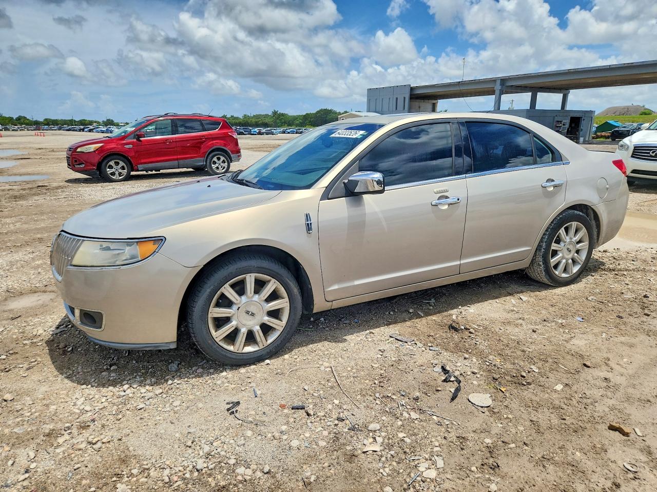 2010 Lincoln Mkz Beige vin: 3LNHL2GC7AR630827