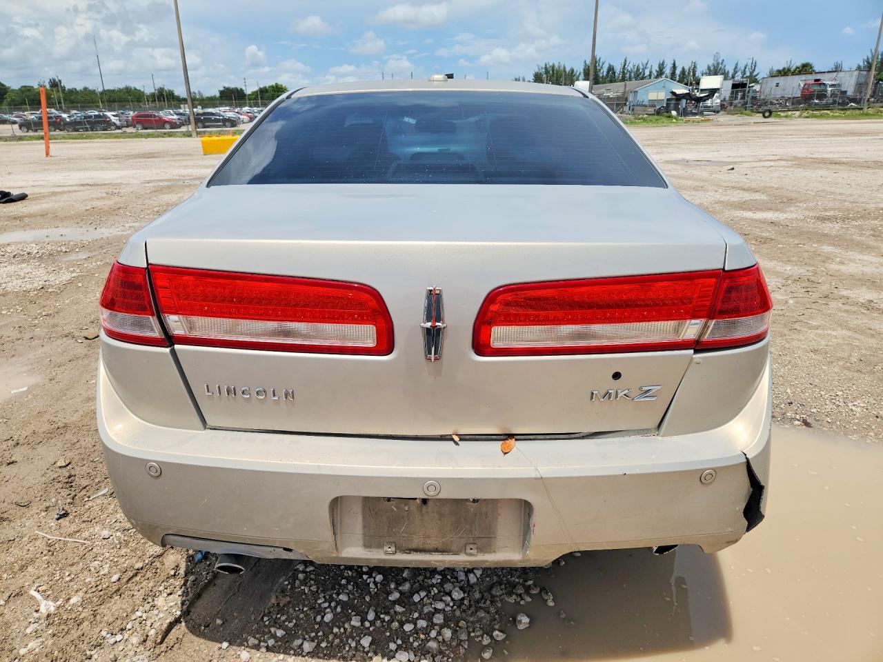 2010 Lincoln Mkz Beige vin: 3LNHL2GC7AR630827