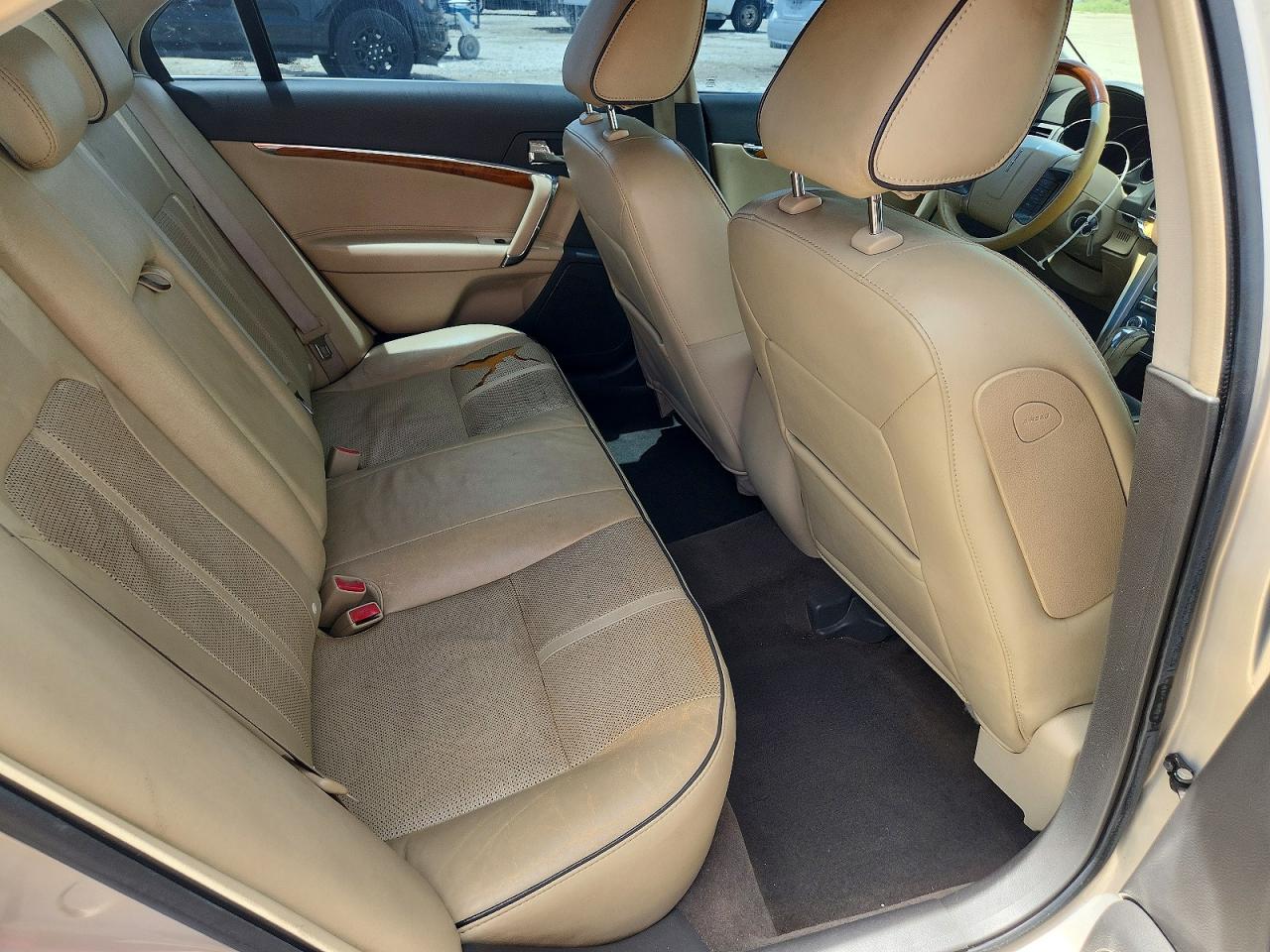 2010 Lincoln Mkz Beige vin: 3LNHL2GC7AR630827