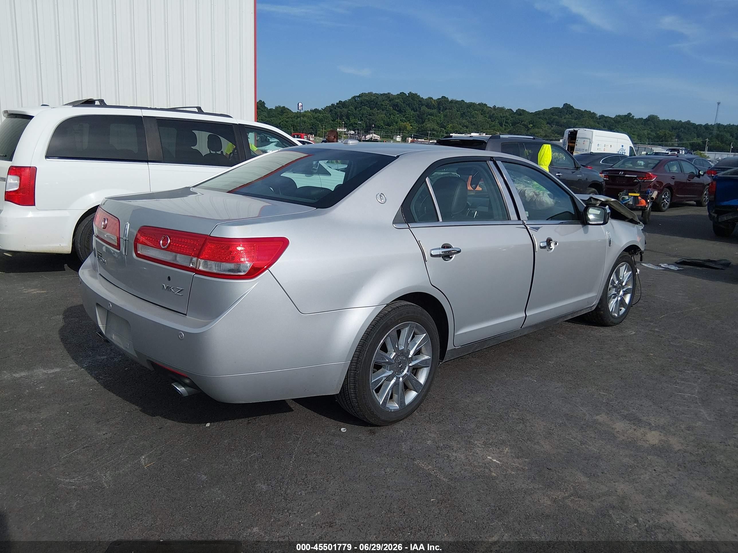 2010 Lincoln Mkz   Серебряный vin: 3LNHL2GC7AR656828