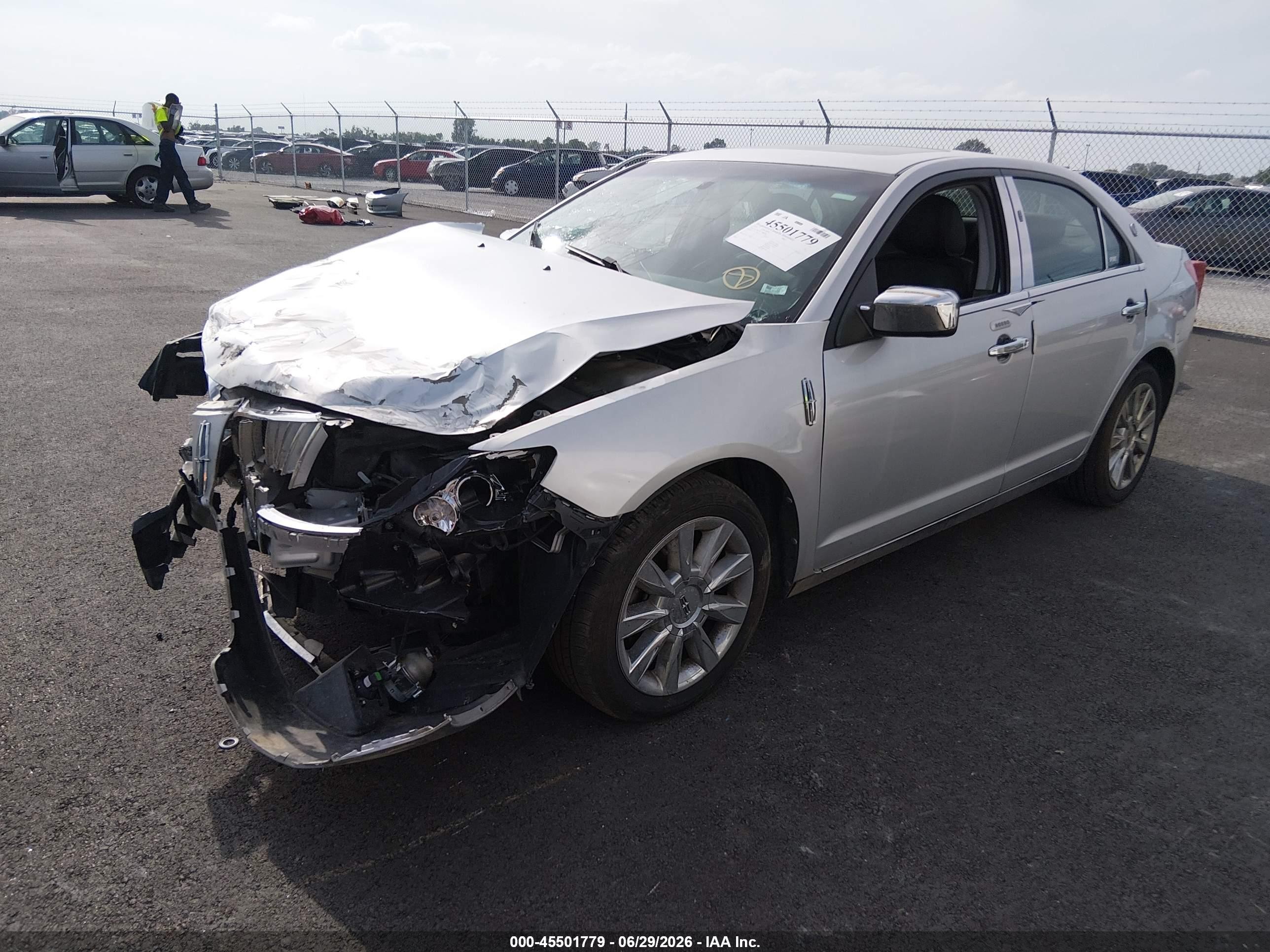 2010 Lincoln Mkz   Серебряный vin: 3LNHL2GC7AR656828
