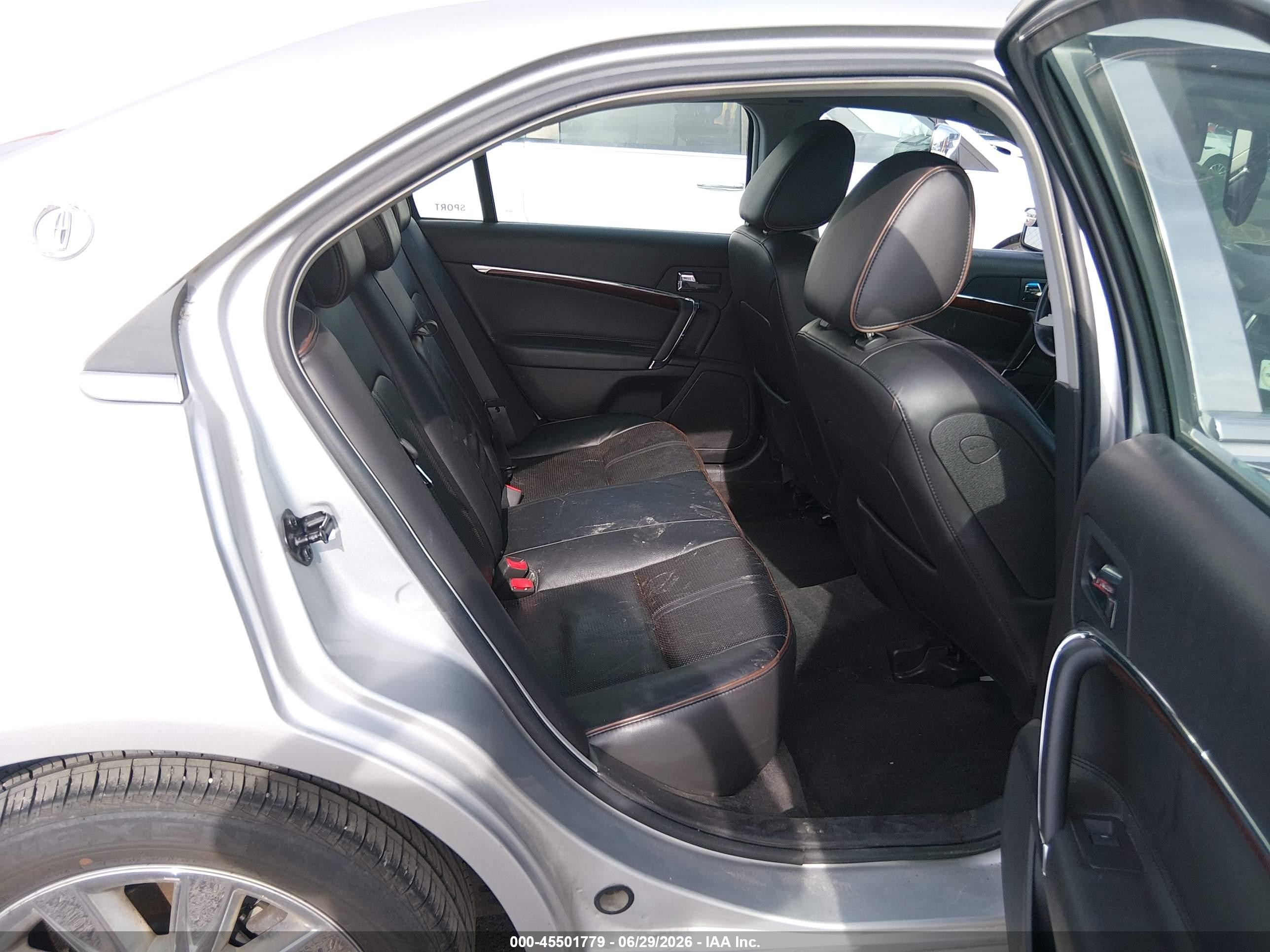 2010 Lincoln Mkz   Серебряный vin: 3LNHL2GC7AR656828