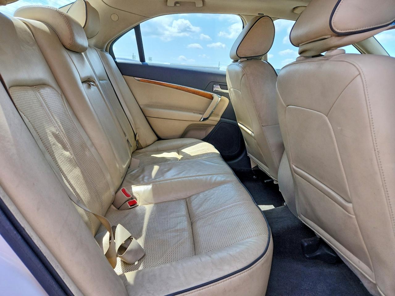 2011 Lincoln Mkz White vin: 3LNHL2GC7BR760723