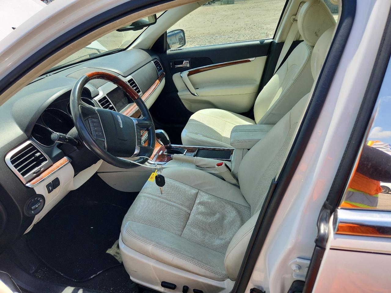 2011 Lincoln Mkz Белый vin: 3LNHL2GC7BR760818