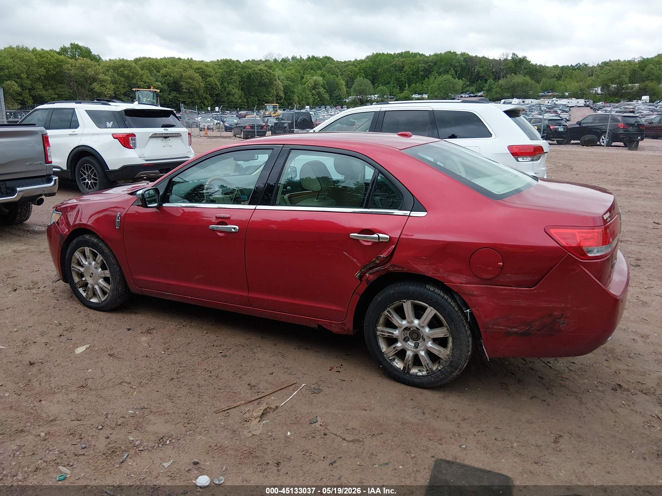 2011 Lincoln Mkz   Red vin: 3LNHL2GC7BR762164