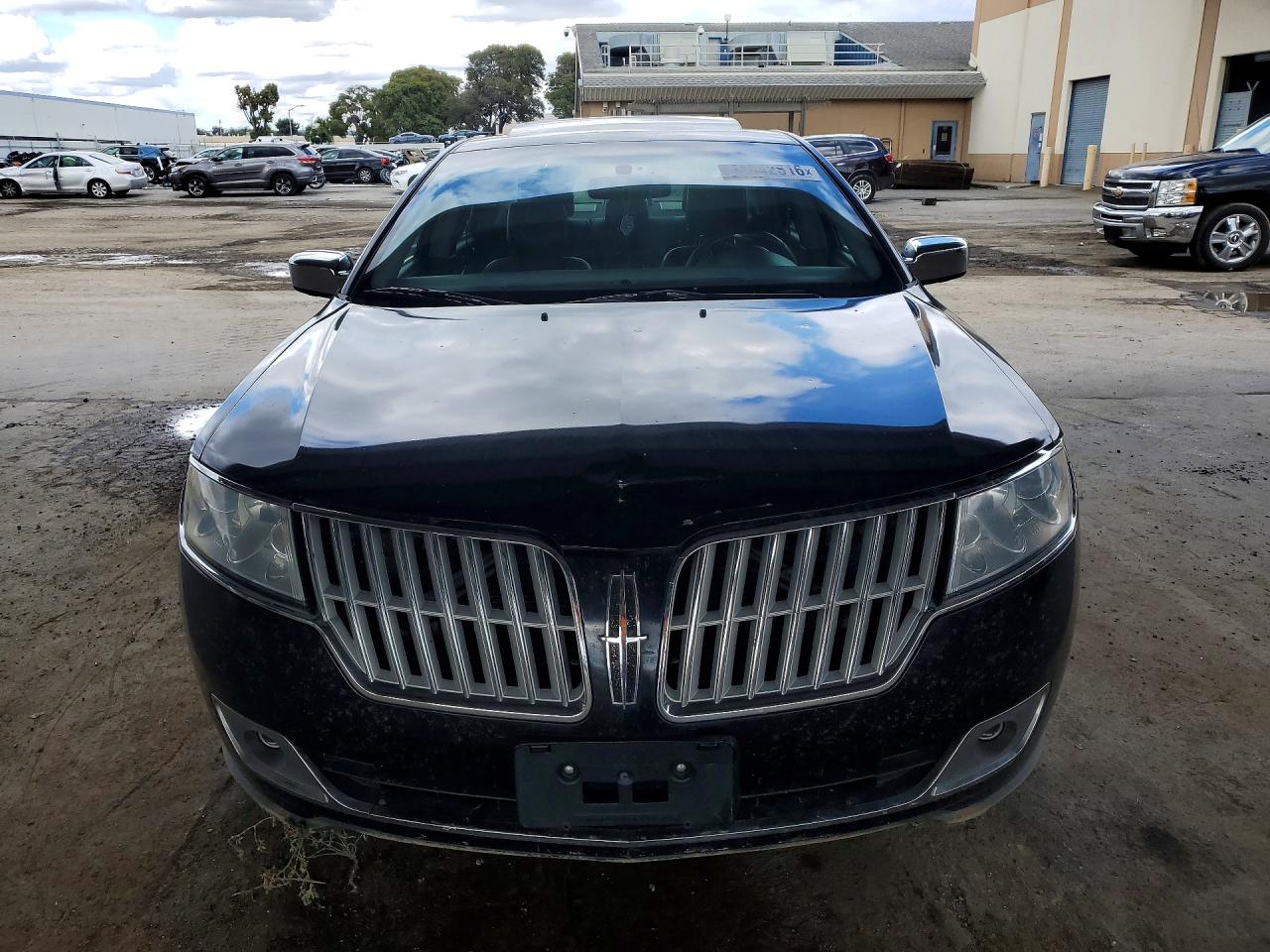 2012 Lincoln Mkz Черный vin: 3LNHL2GC7CR827385