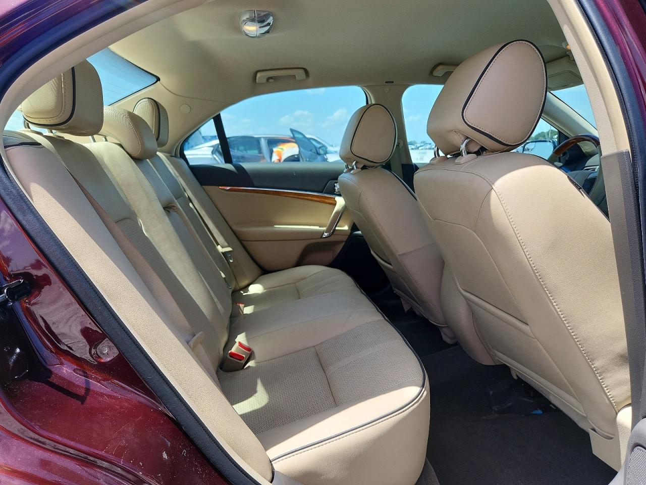 2012 Linc Mkz Burgundy vin: 3LNHL2GC7CR828830