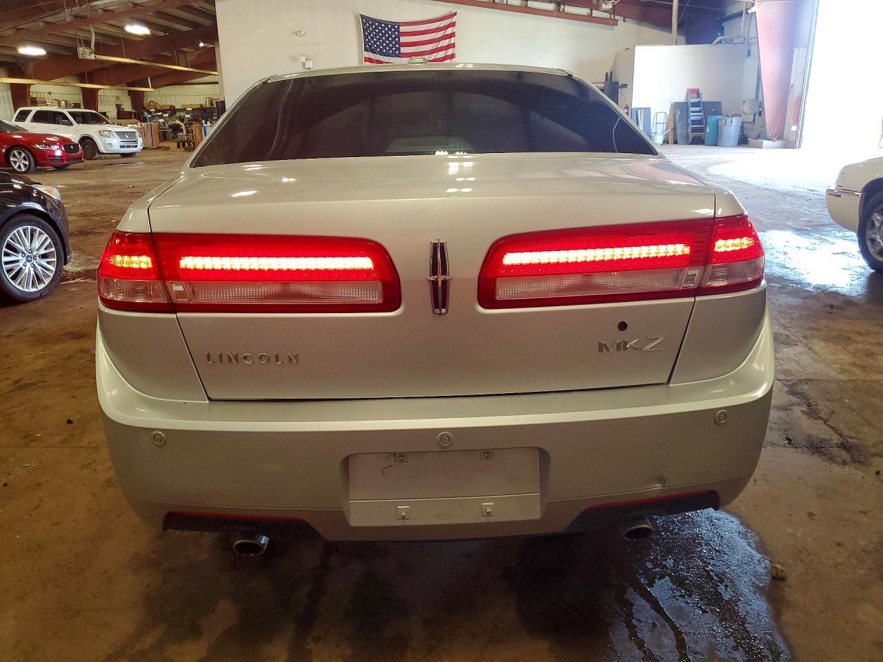 2012 Lincoln Mkz Серебряный vin: 3LNHL2GC7CR830612