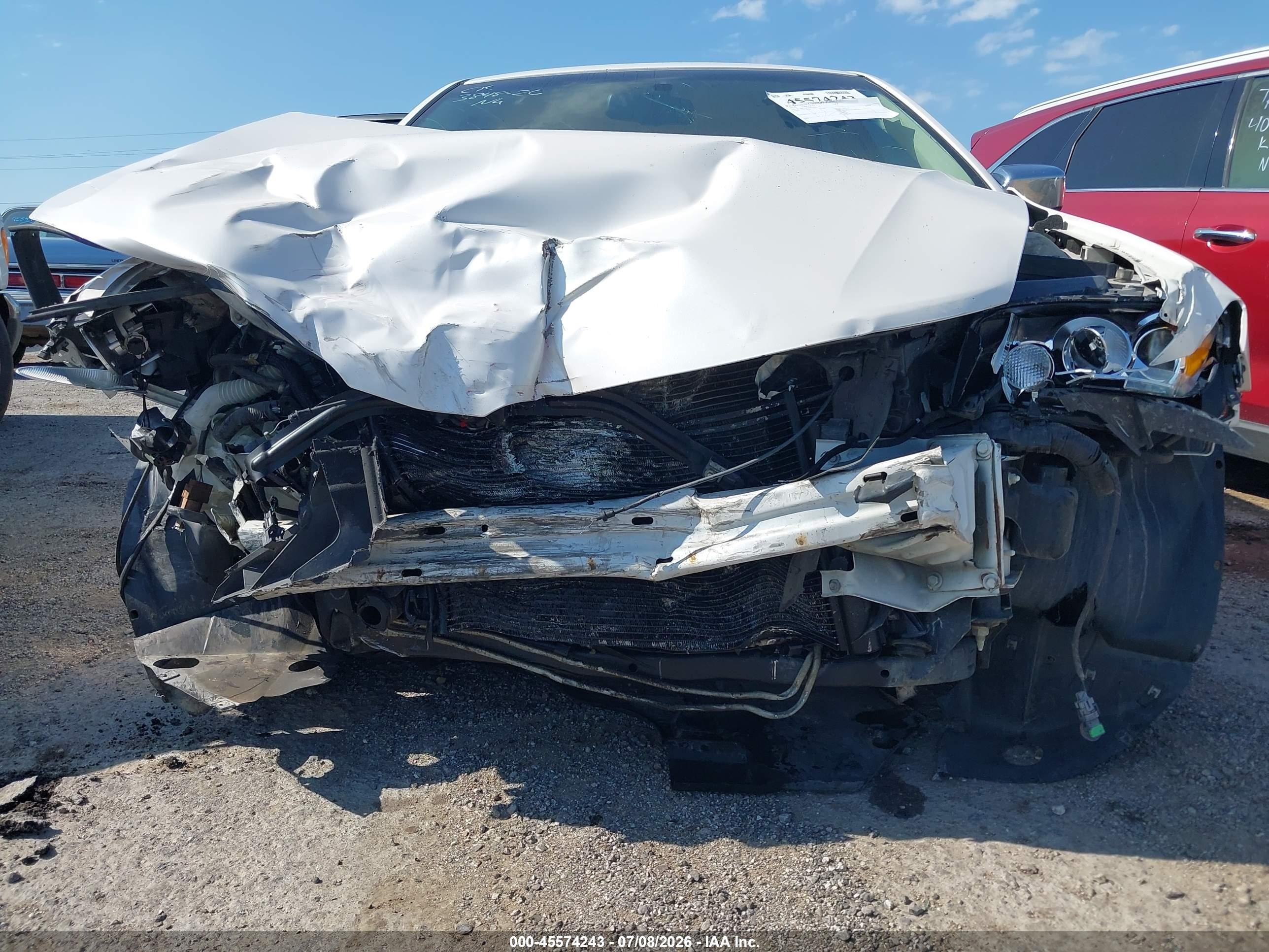 2010 Lincoln Mkz   White vin: 3LNHL2GC8AR628021