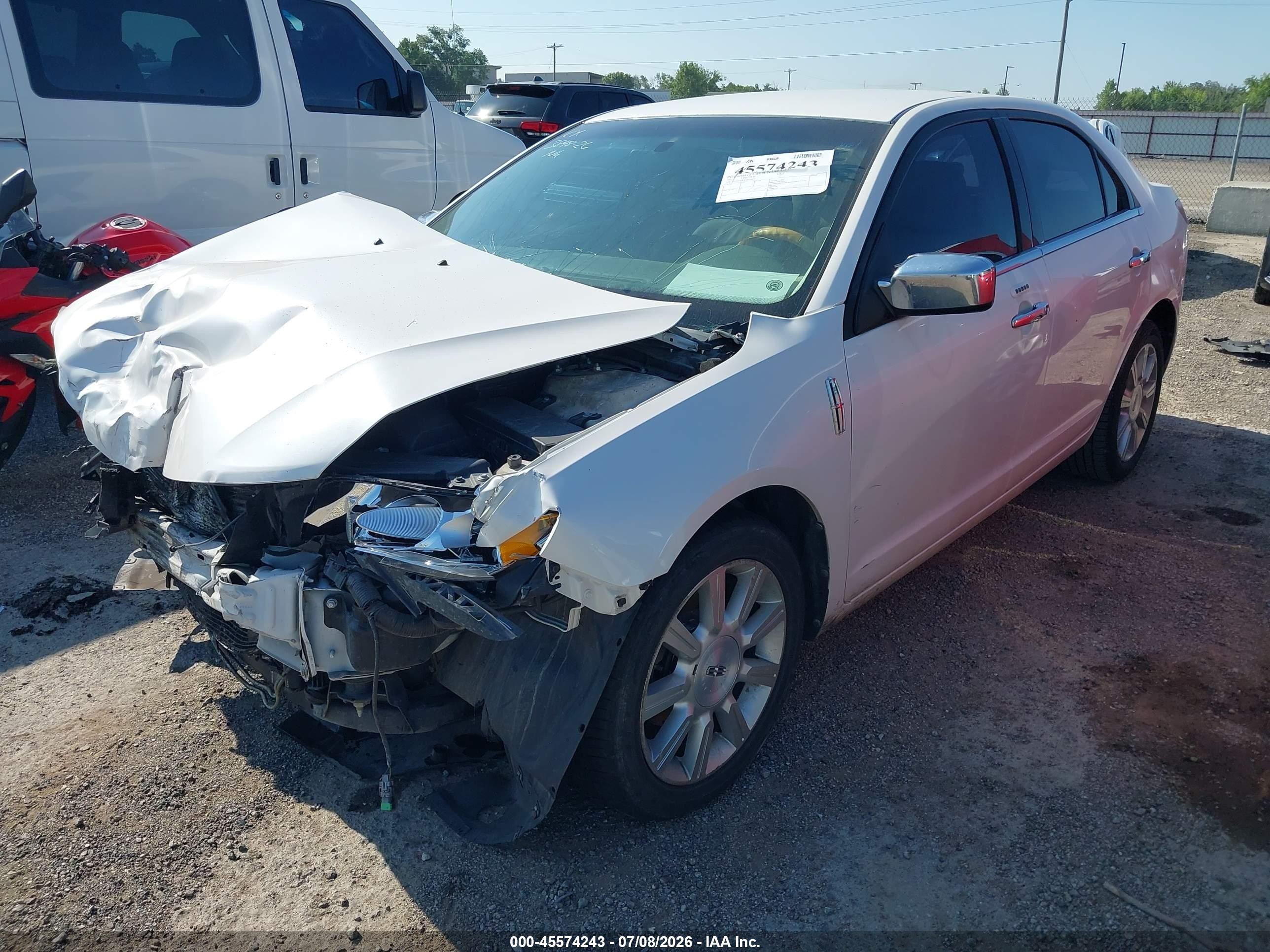 2010 Lincoln Mkz   White vin: 3LNHL2GC8AR628021