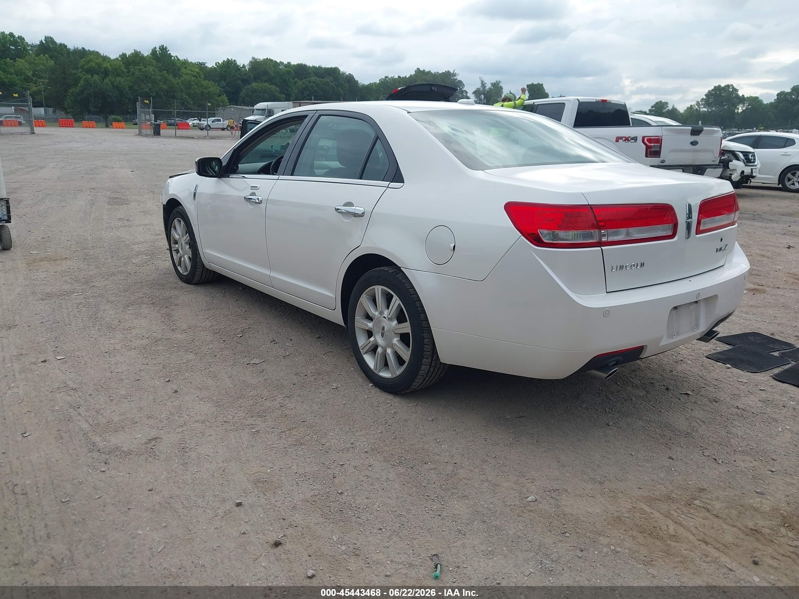 2010 Lincoln Mkz   White vin: 3LNHL2GC9AR618548