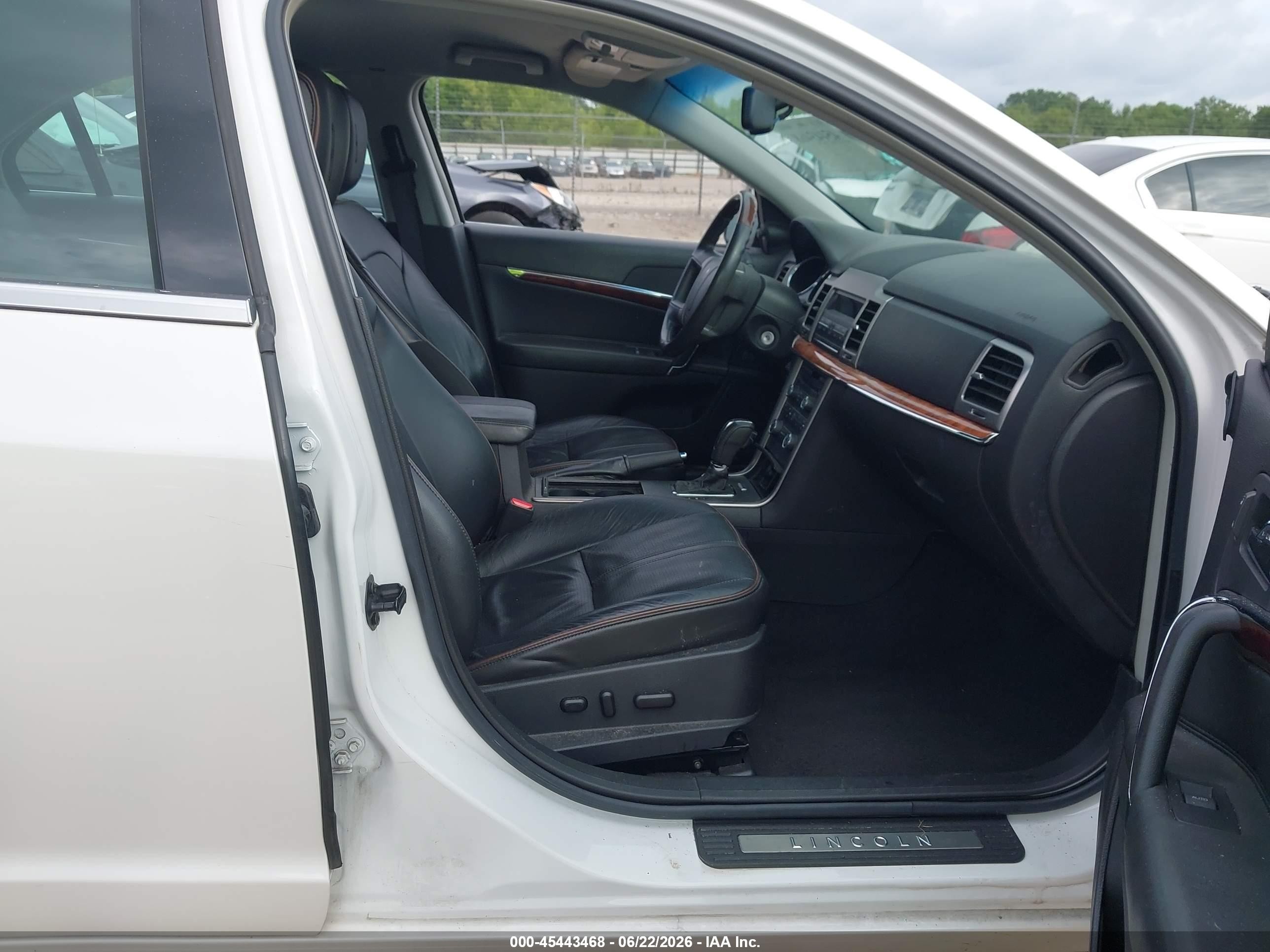 2010 Lincoln Mkz   White vin: 3LNHL2GC9AR618548