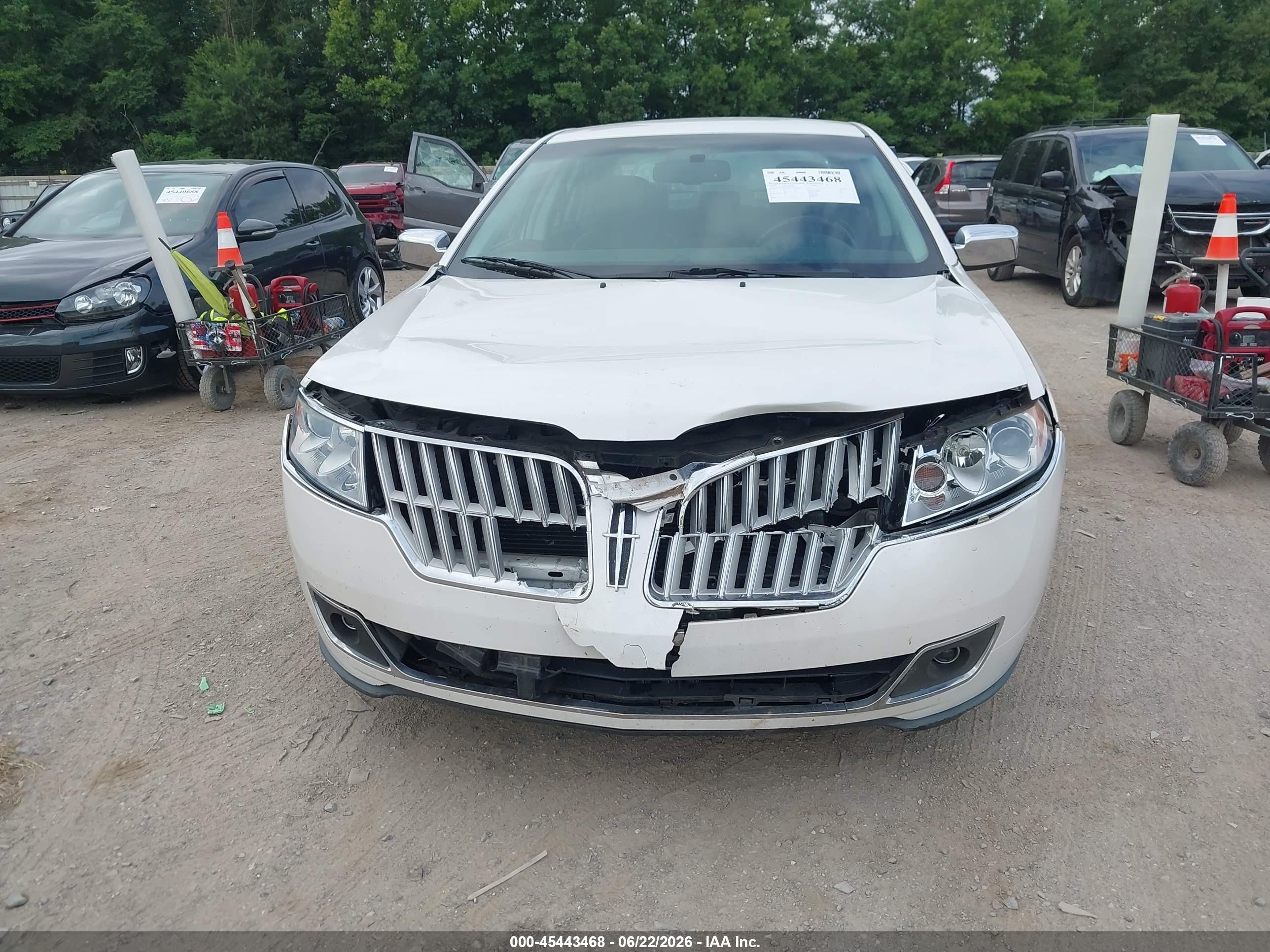 2010 Lincoln Mkz   White vin: 3LNHL2GC9AR618548