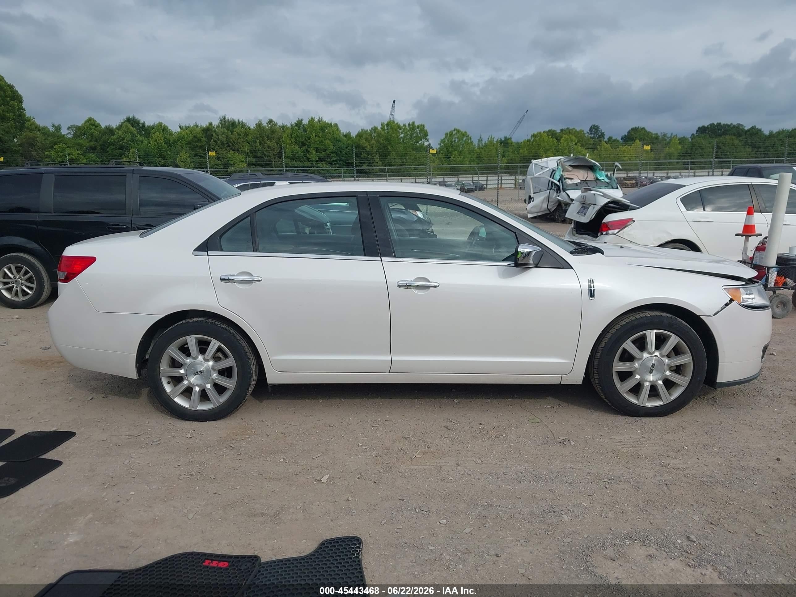 2010 Lincoln Mkz   White vin: 3LNHL2GC9AR618548