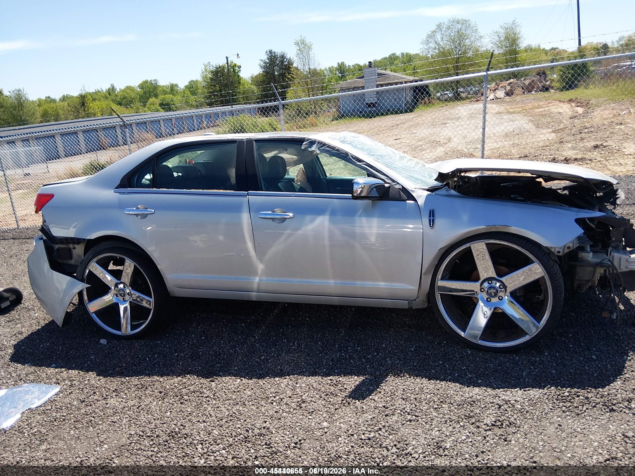 2010 Lincoln Mkz   Silver vin: 3LNHL2GC9AR627864