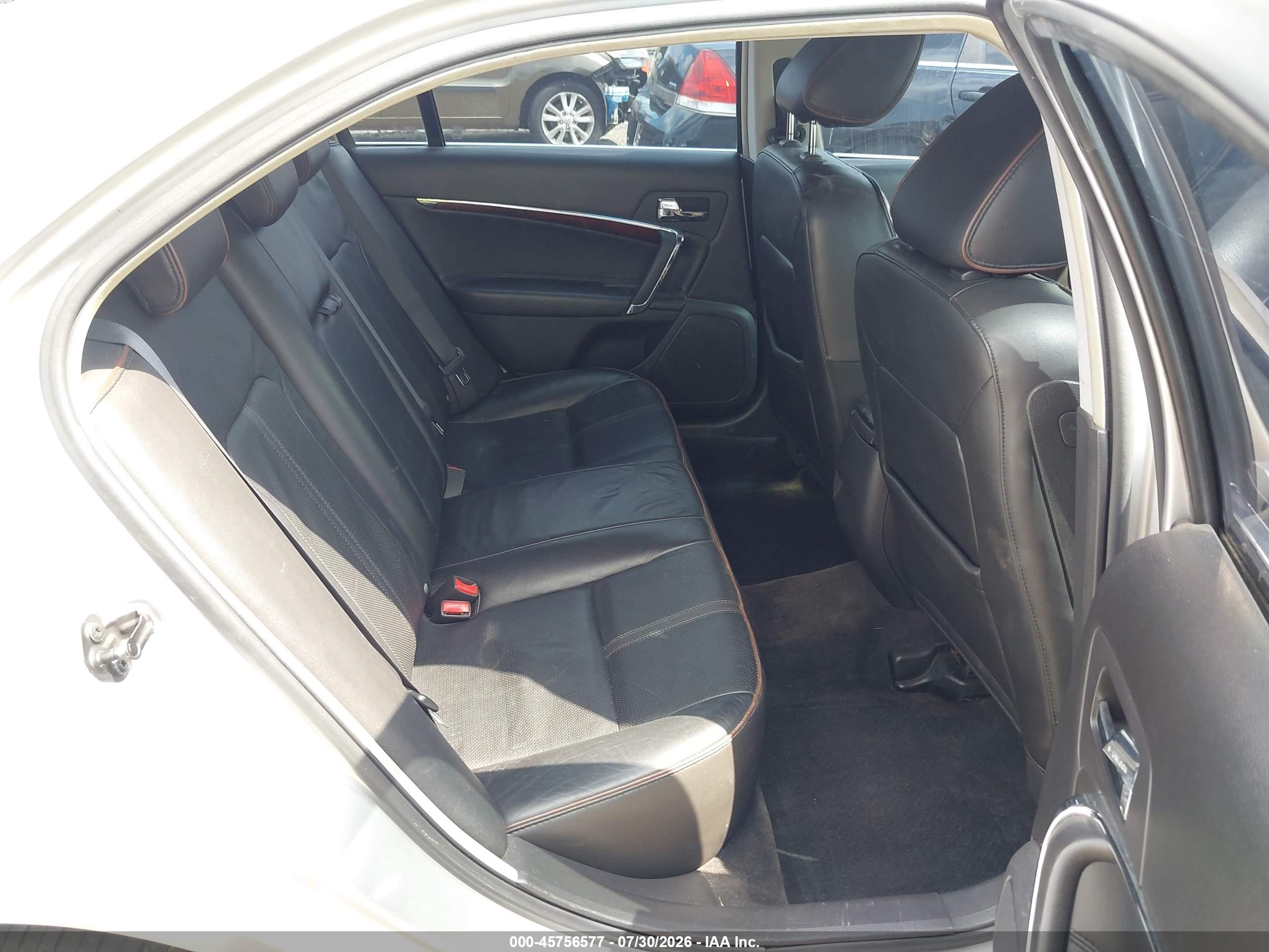 2010 Lincoln Mkz   Silver vin: 3LNHL2GC9AR641330