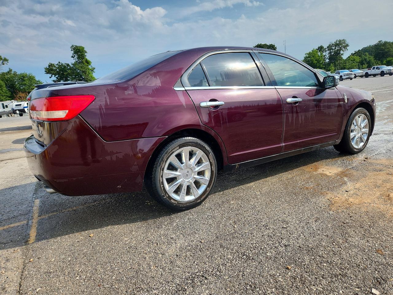 2011 Lincoln Mkz Burgundy vin: 3LNHL2GC9BR757466