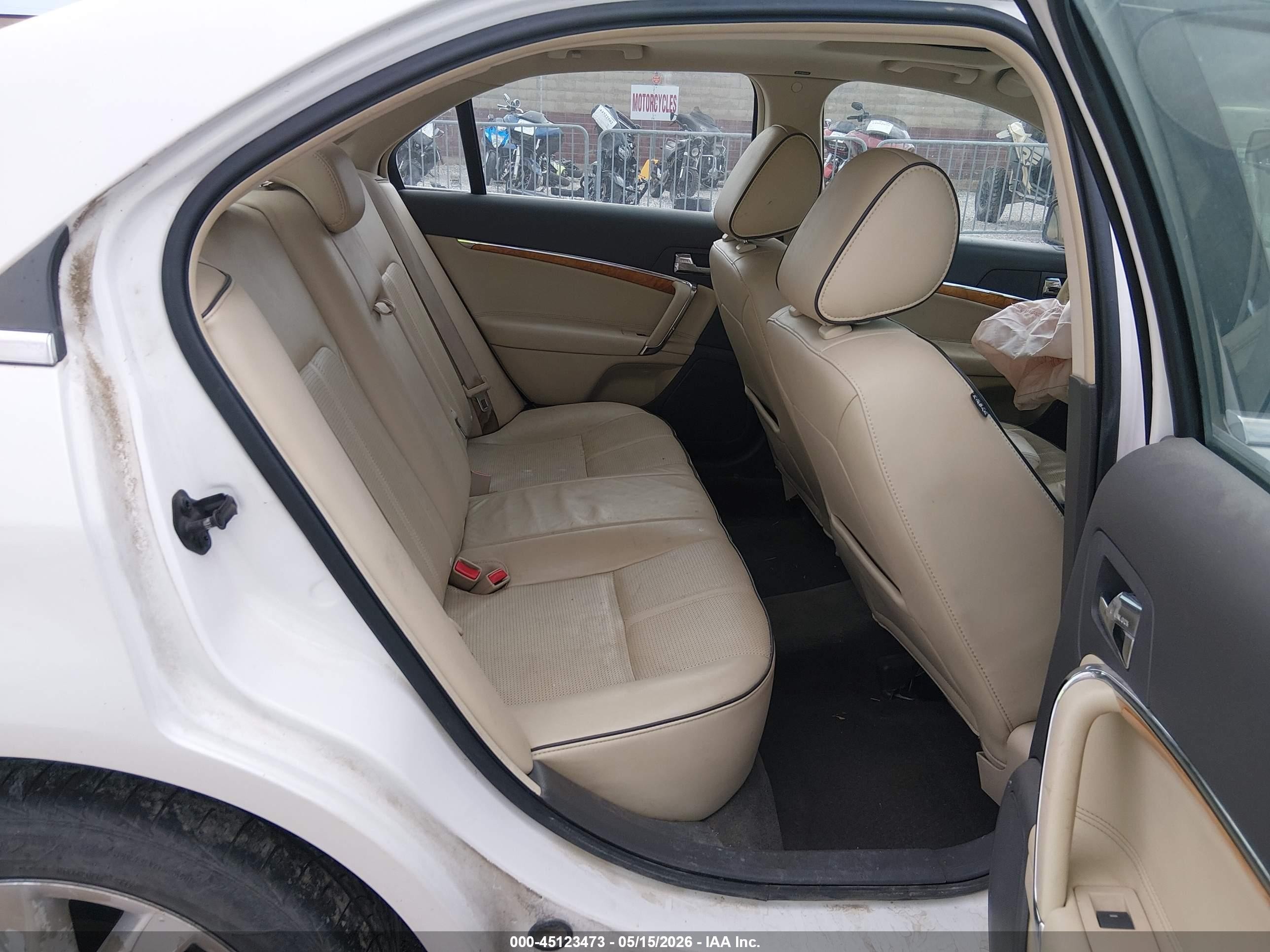 2011 Lincoln Mkz   Белый vin: 3LNHL2GC9BR762411