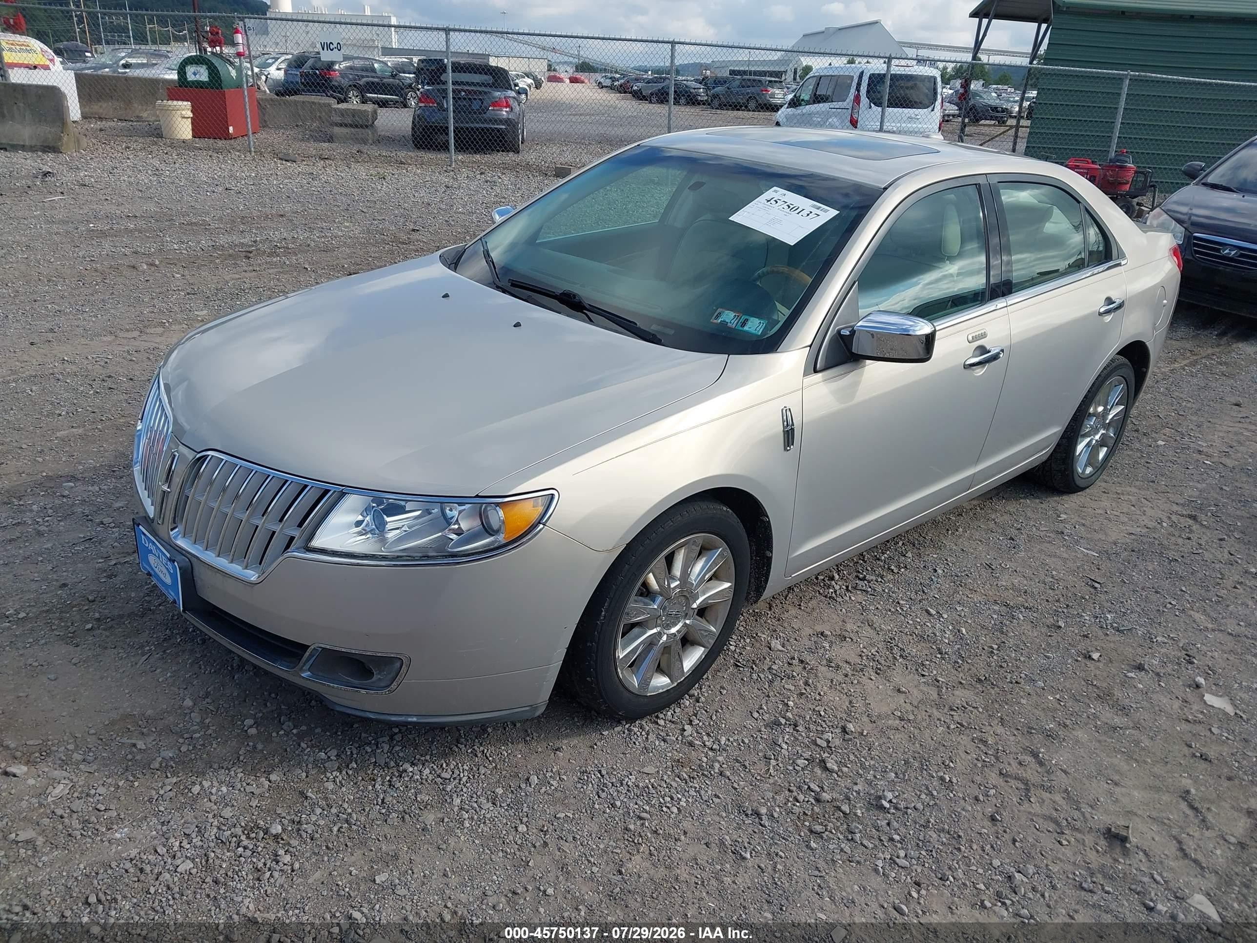 2010 Lincoln Mkz   Gold vin: 3LNHL2GCXAR654507