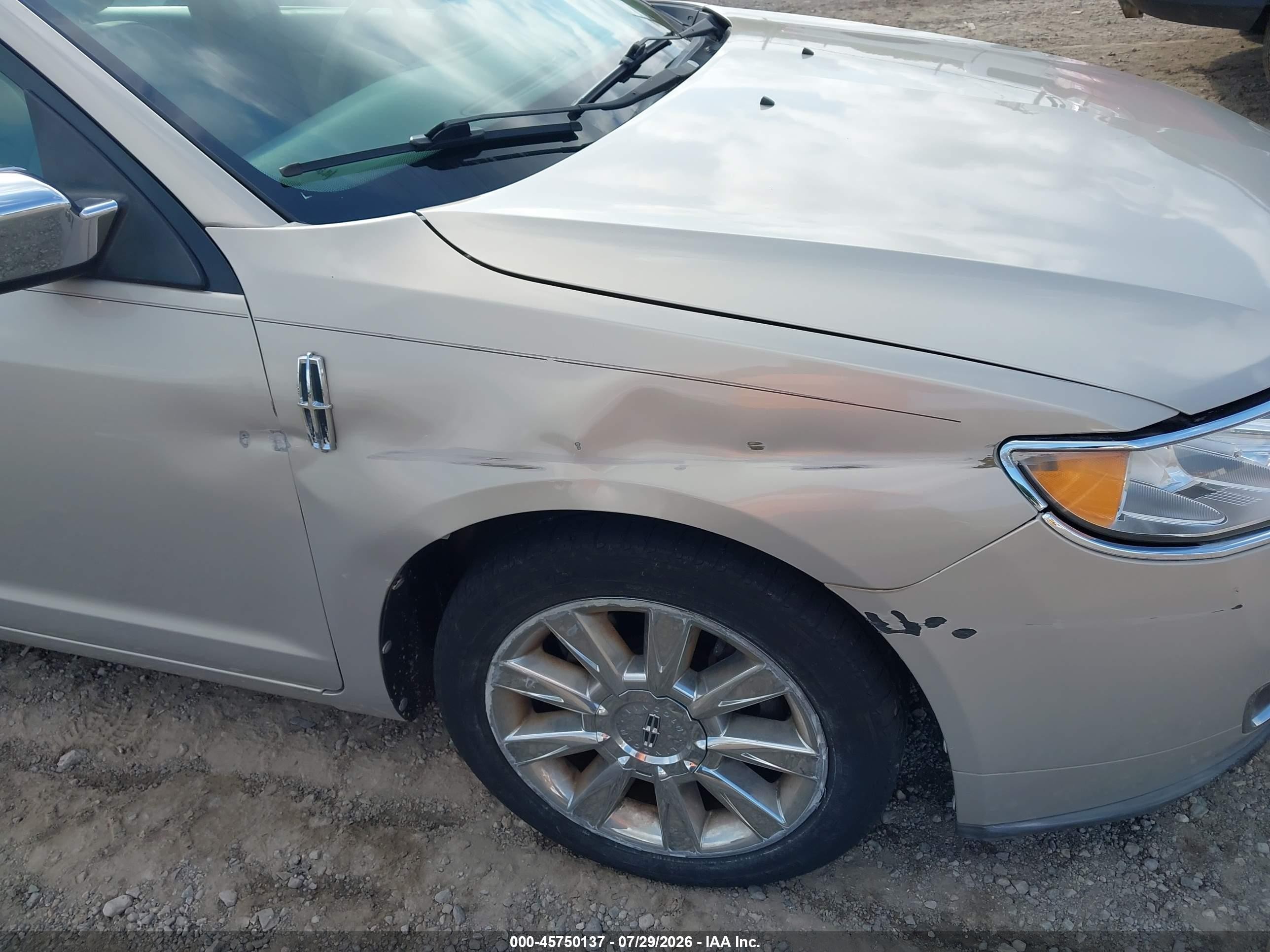 2010 Lincoln Mkz   Gold vin: 3LNHL2GCXAR654507