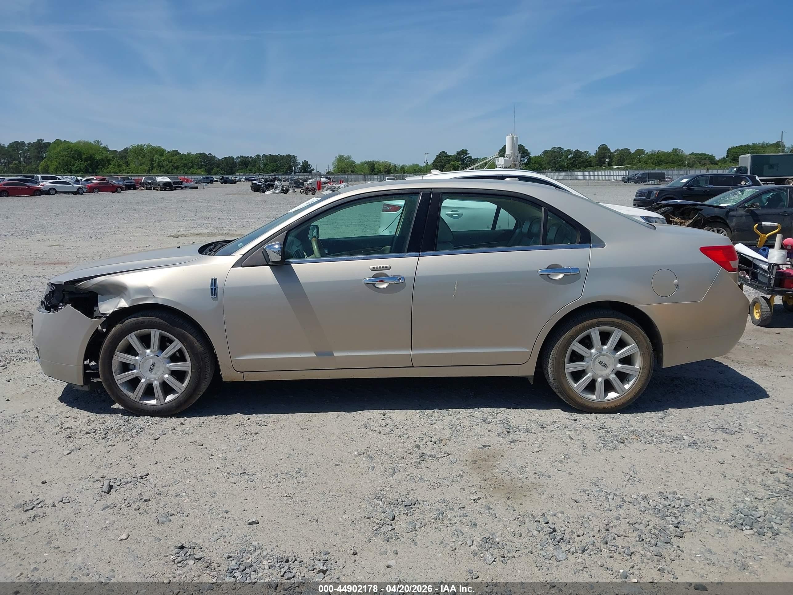 2010 Lincoln Mkz   Silver vin: 3LNHL2GCXAR750542