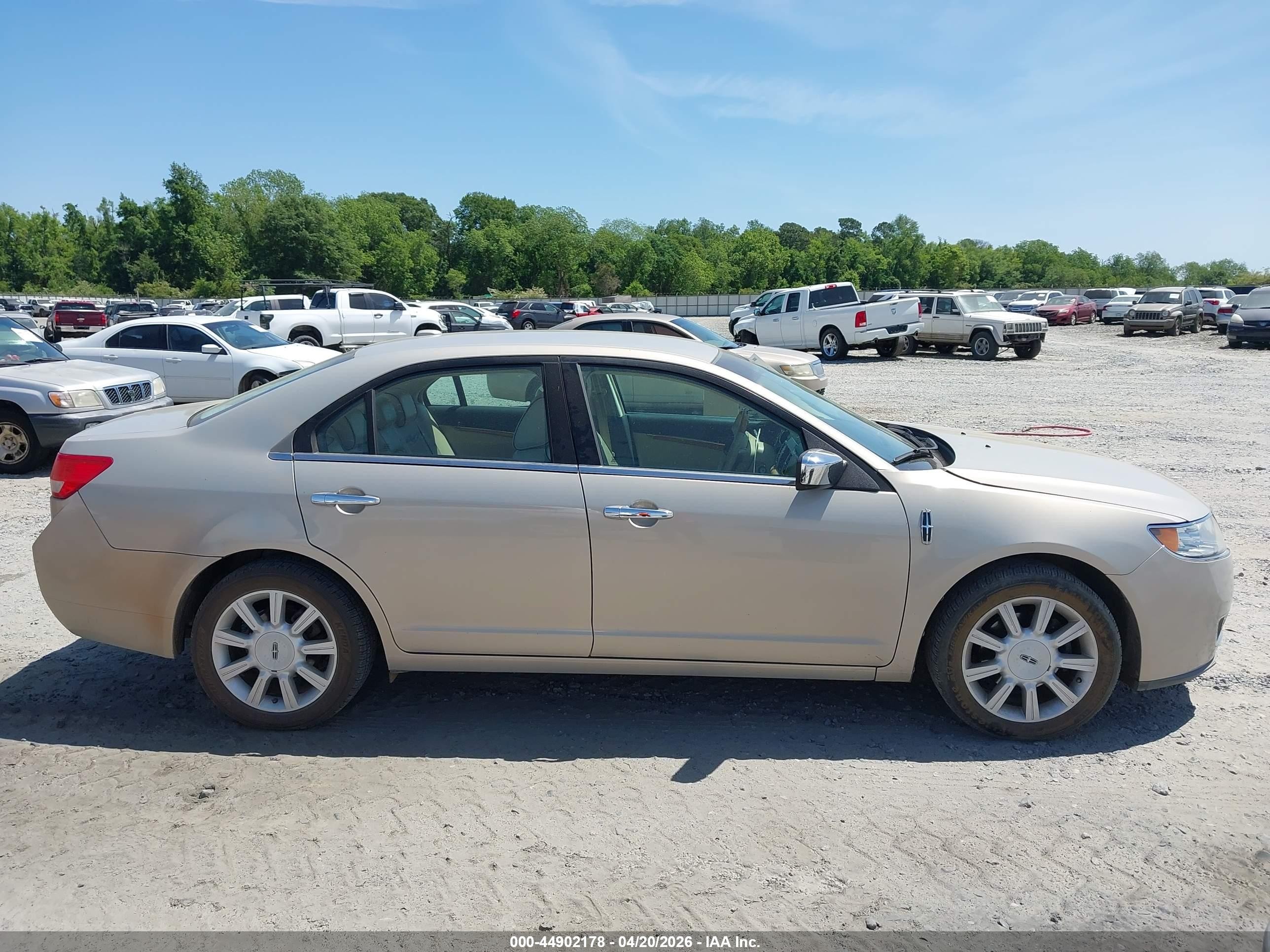 2010 Lincoln Mkz   Silver vin: 3LNHL2GCXAR750542