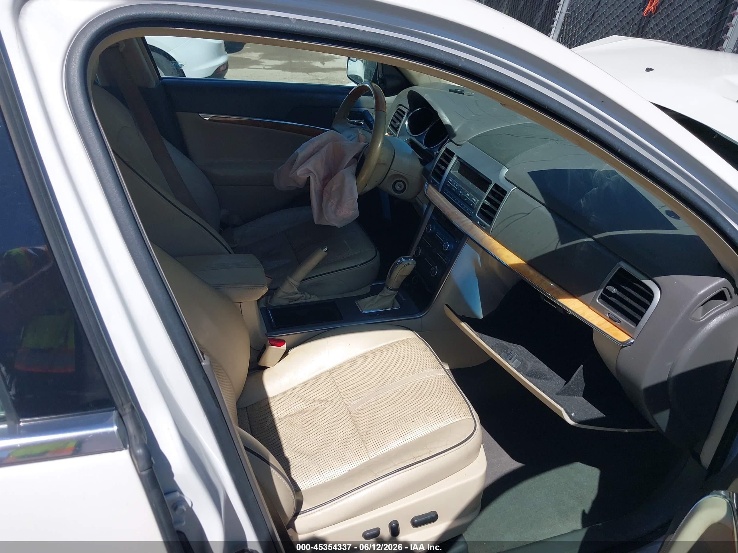 2012 Lincoln Mkz   White vin: 3LNHL2GCXCR811665