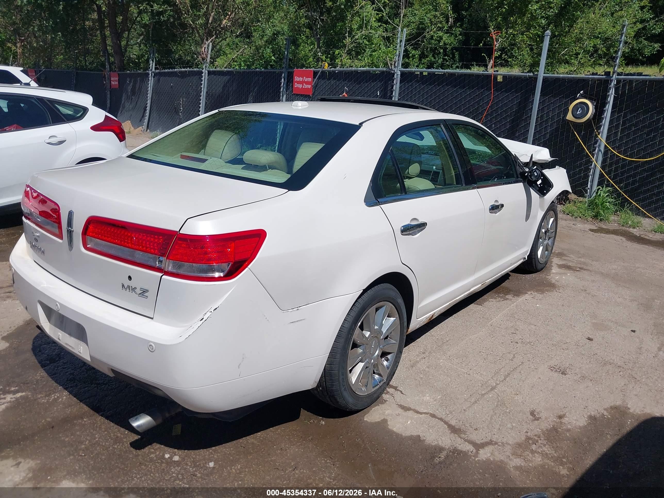 2012 Lincoln Mkz   White vin: 3LNHL2GCXCR811665