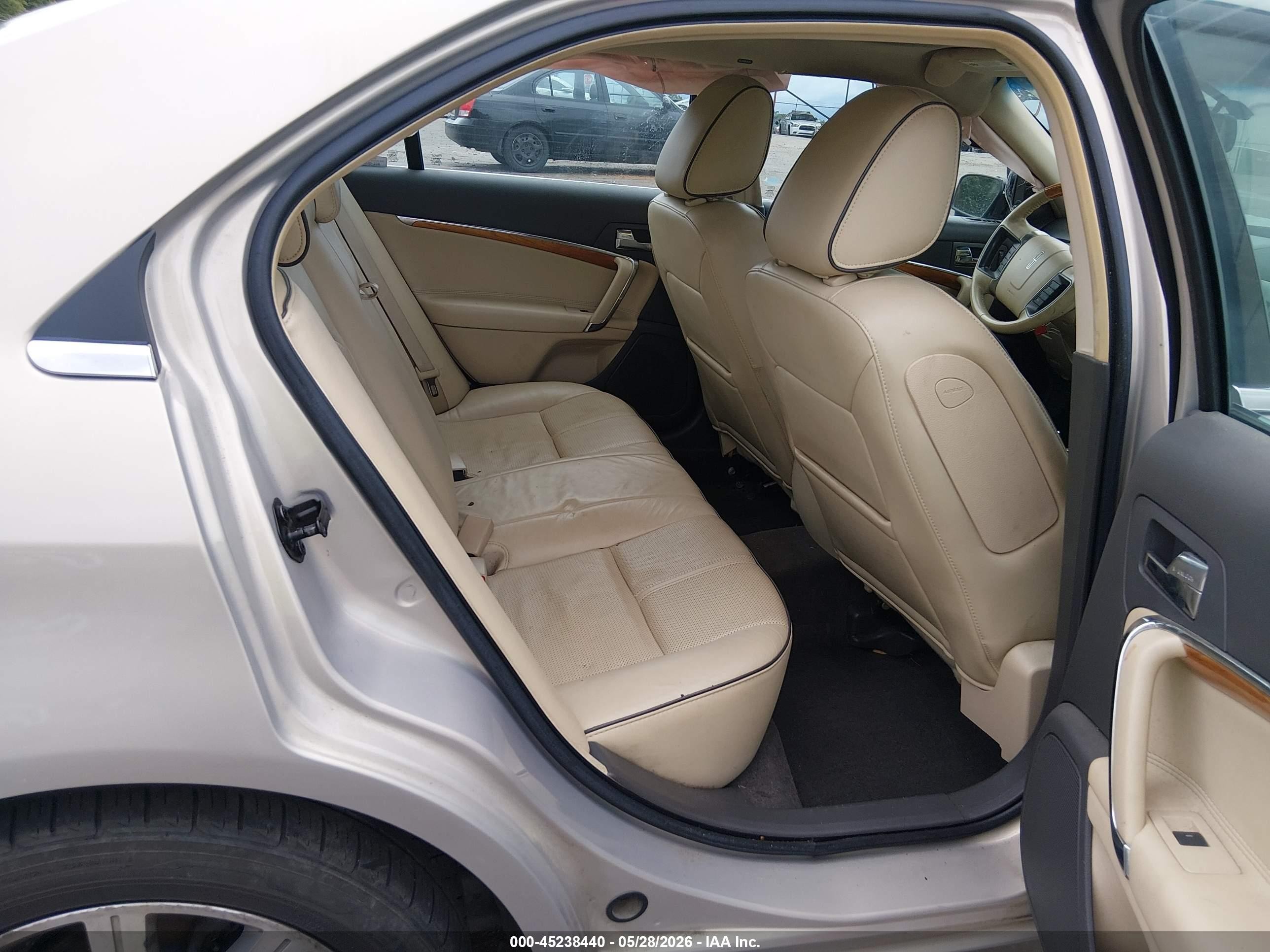 2010 Lincoln Mkz Cream vin: 3LNHL2JC1AR631738