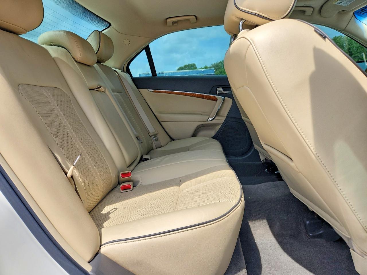 2012 Lincoln Mkz White vin: 3LNHL2JC1CR815905