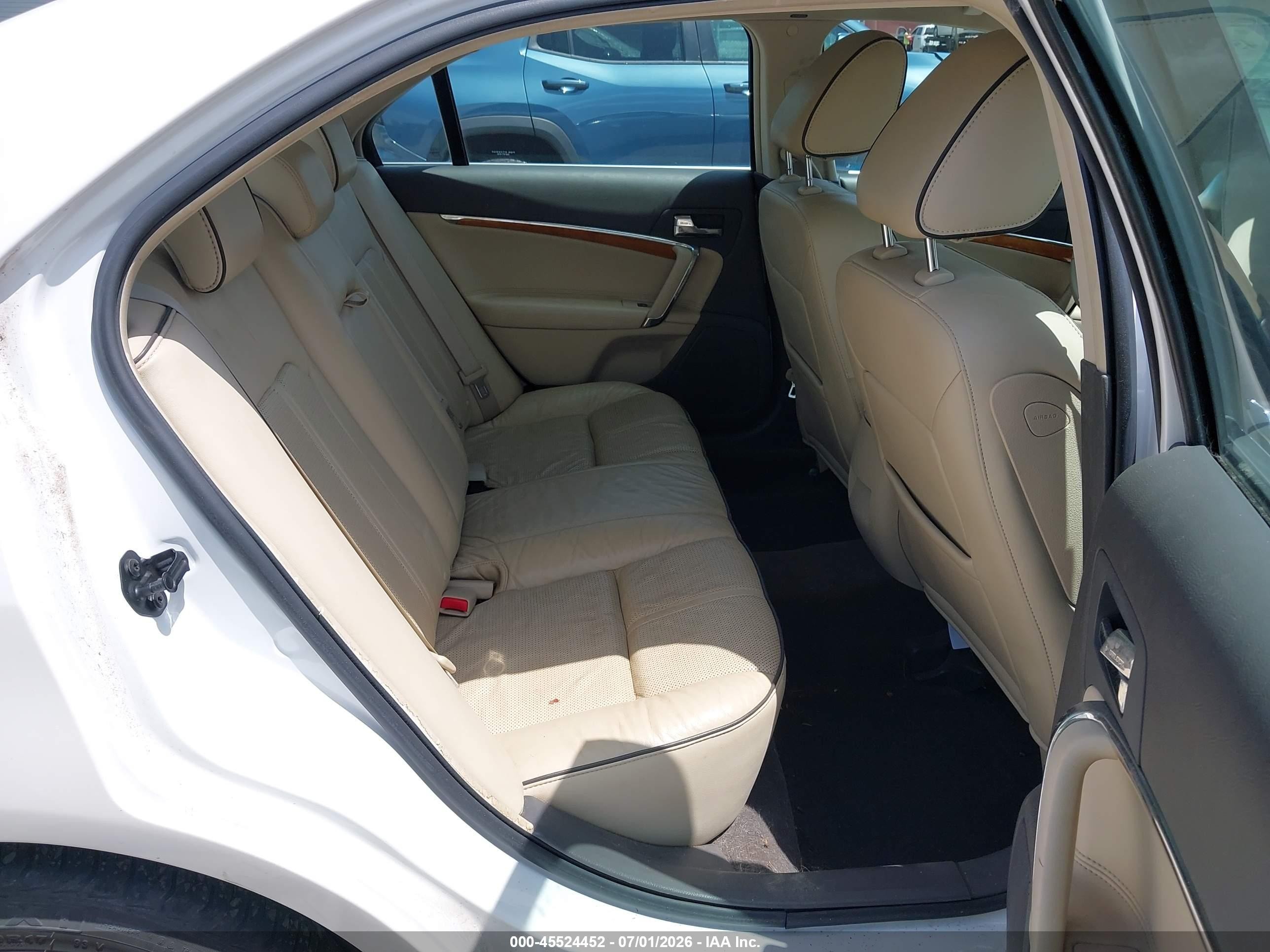 2010 Lincoln Mkz   White vin: 3LNHL2JC2AR611692