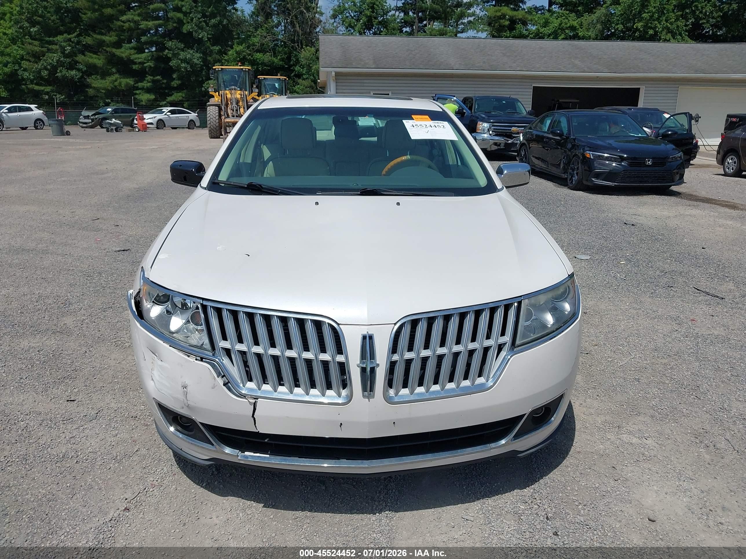 2010 Lincoln Mkz   White vin: 3LNHL2JC2AR611692