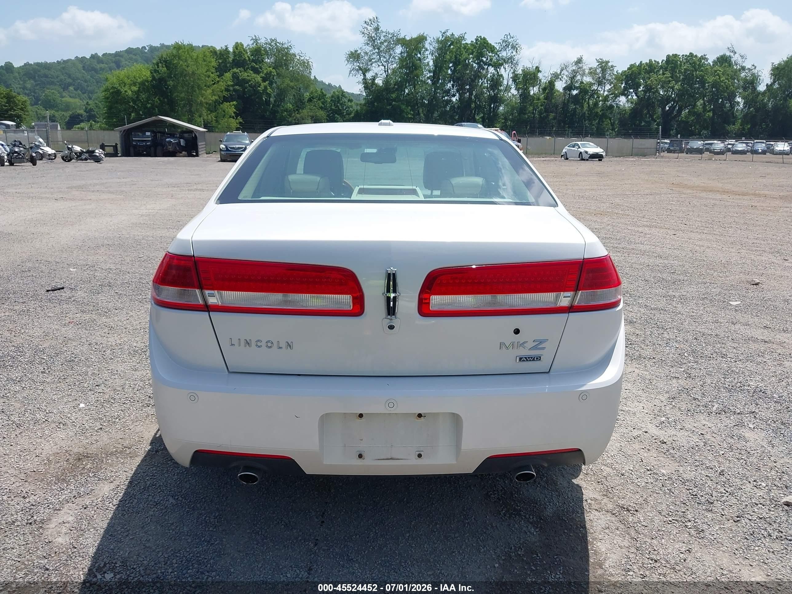 2010 Lincoln Mkz   White vin: 3LNHL2JC2AR611692