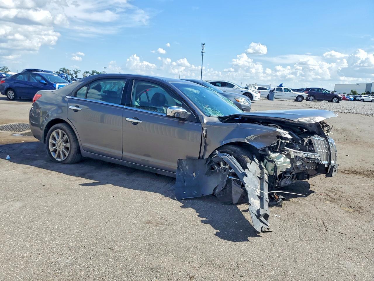 2011 Lincoln Mkz Gray vin: 3LNHL2JC2BR768981