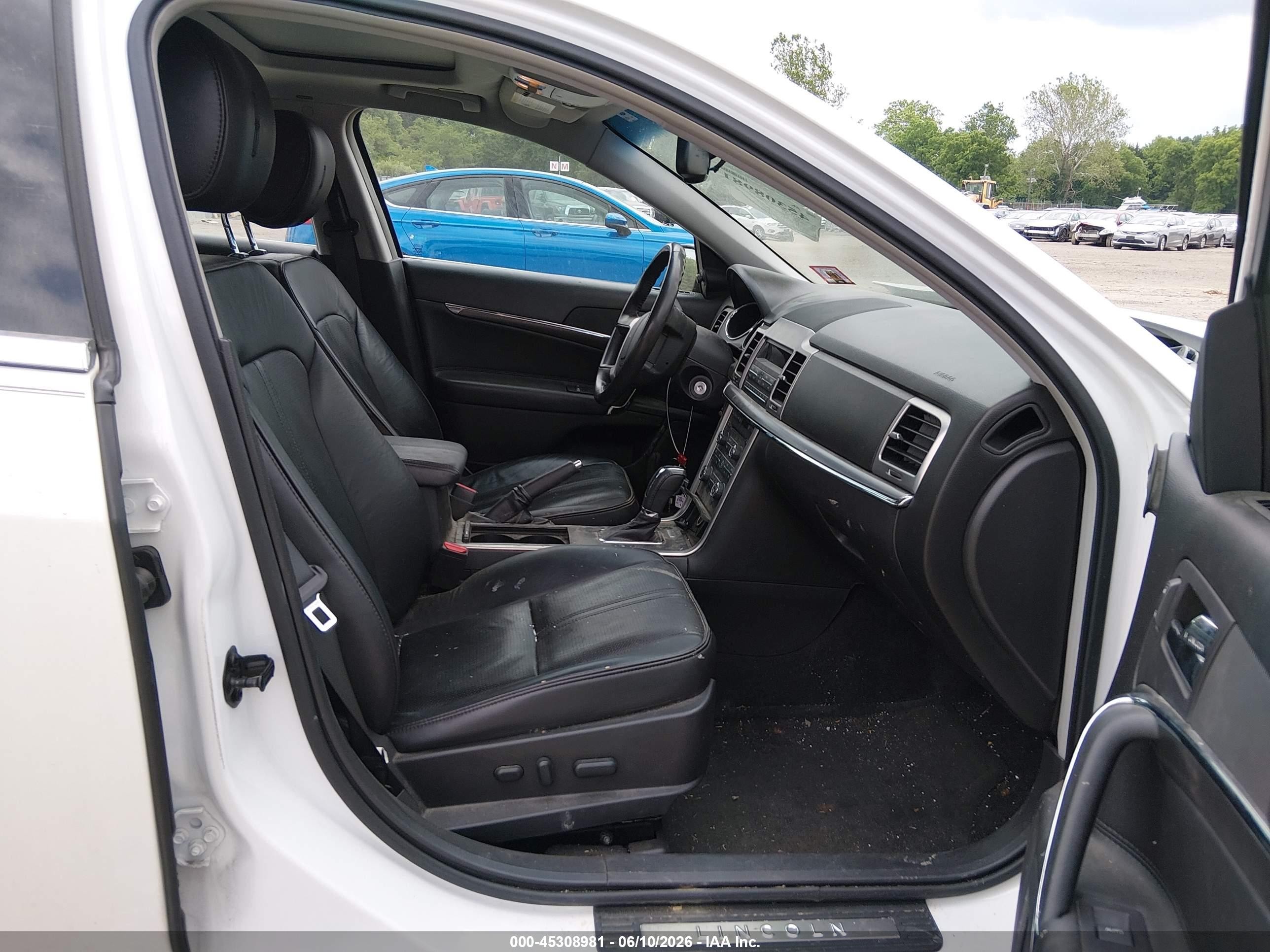 2011 Lincoln Mkz   White vin: 3LNHL2JC2BR775588