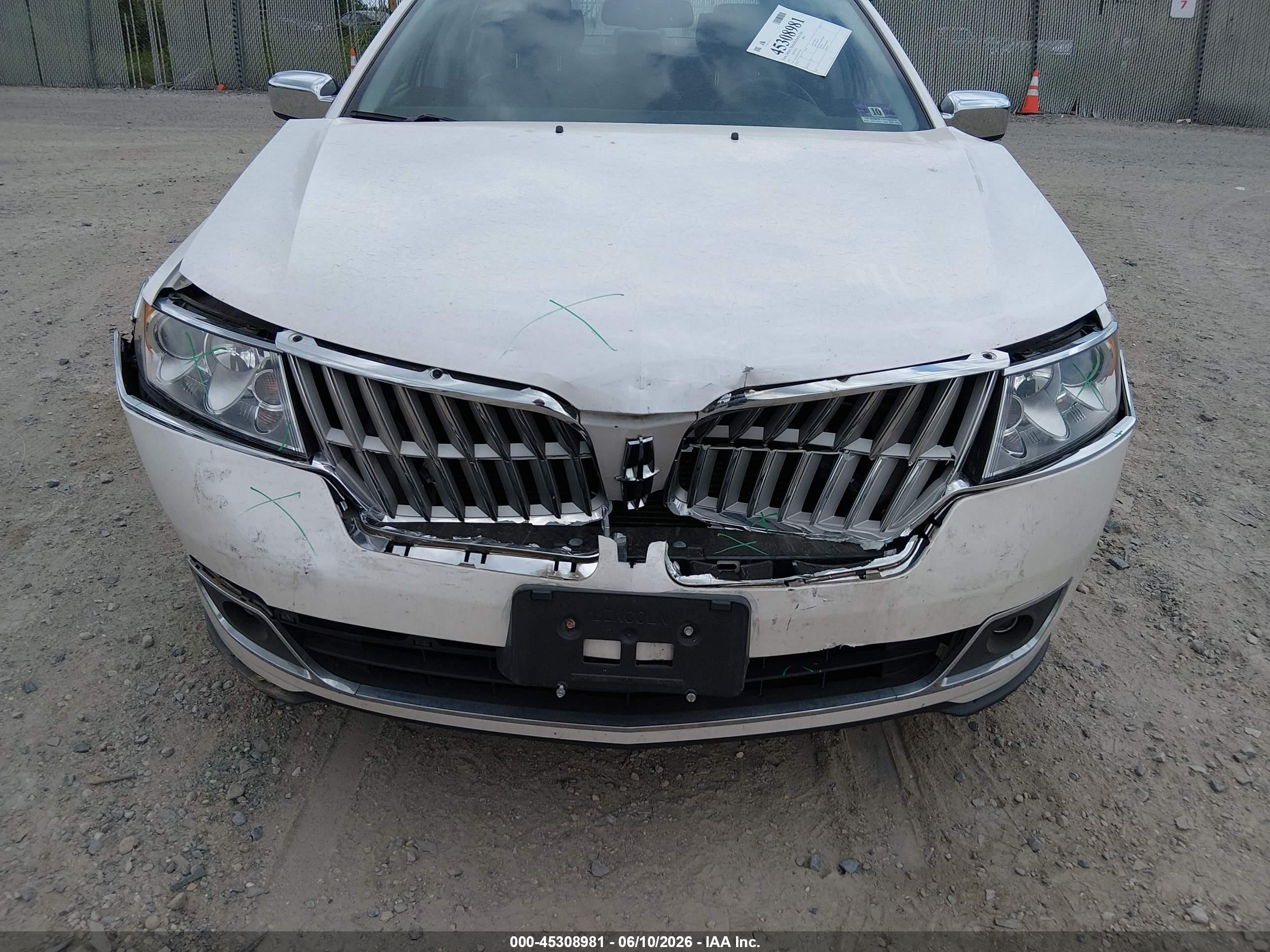 2011 Lincoln Mkz   White vin: 3LNHL2JC2BR775588