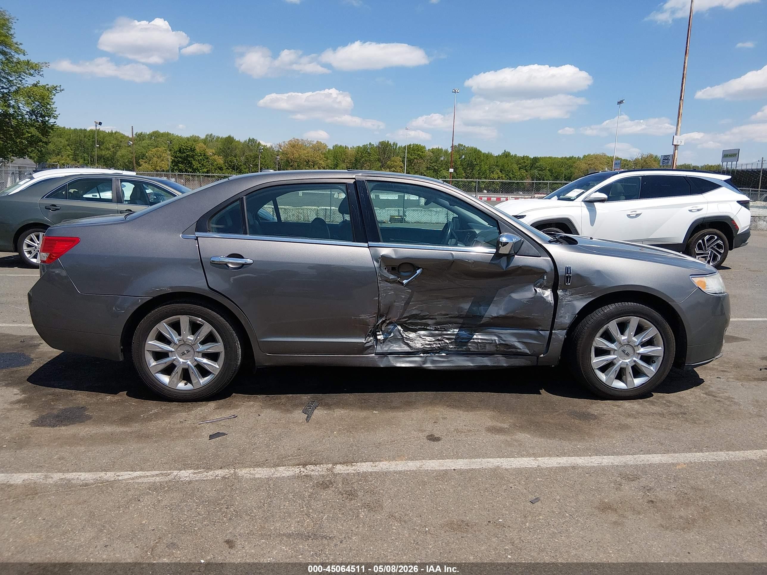 2010 Lincoln Mkz   Gray vin: 3LNHL2JC3AR649920