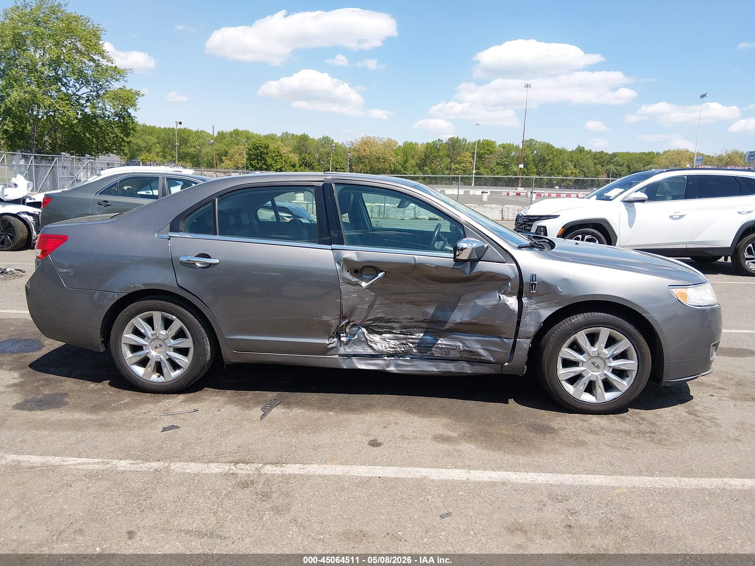 2010 Lincoln Mkz   Gray vin: 3LNHL2JC3AR649920
