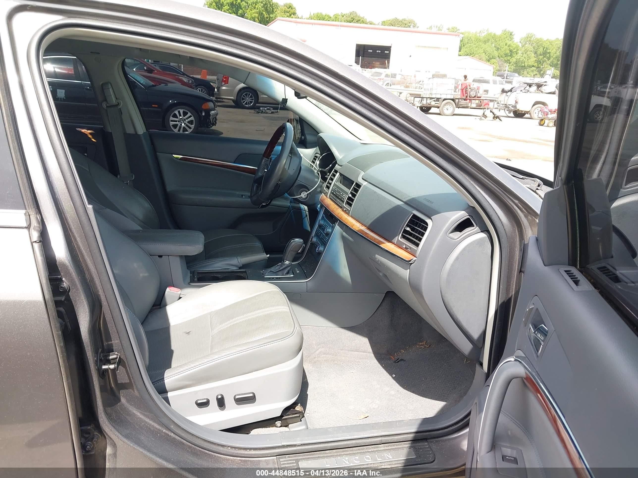 2010 Lincoln Mkz   Gray vin: 3LNHL2JC3AR753775