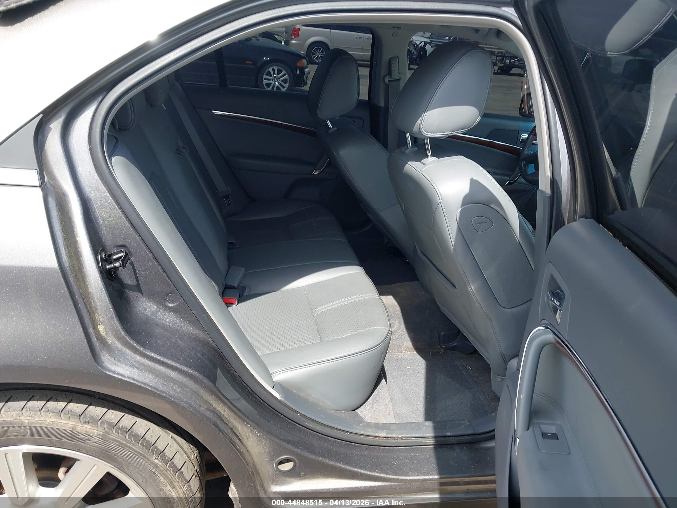 2010 Lincoln Mkz   Gray vin: 3LNHL2JC3AR753775