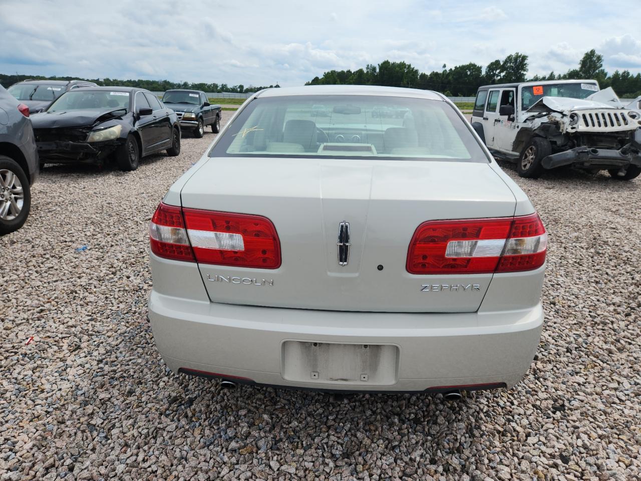 2006 Lincoln Zephyr White vin: 3LNHM26126R629654