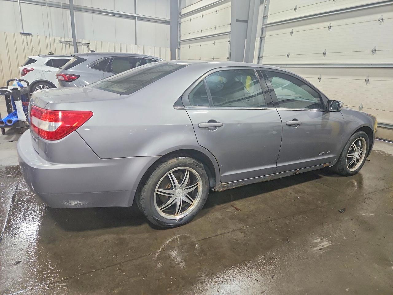 2006 Lincoln Zephyr Silver vin: 3LNHM26136R609381