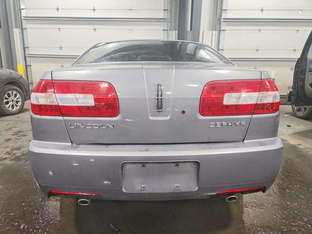 2006 Lincoln Zephyr Silver vin: 3LNHM26136R609381