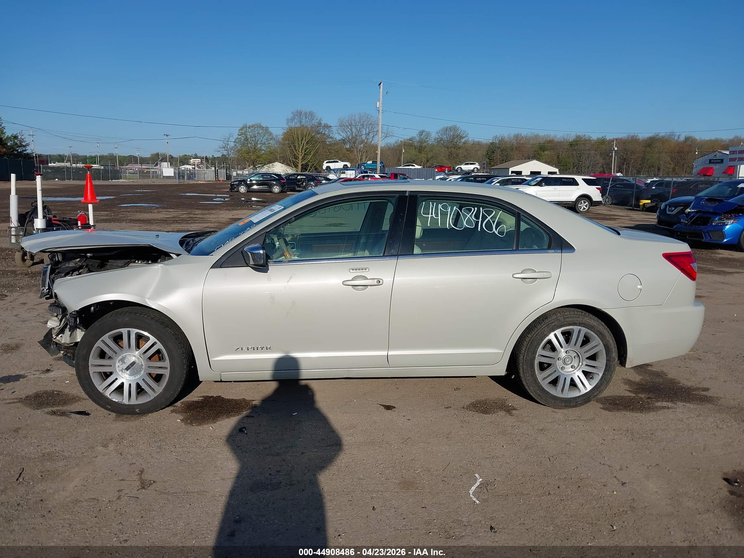 2006 Lincoln Zephyr   Cream vin: 3LNHM26136R647208