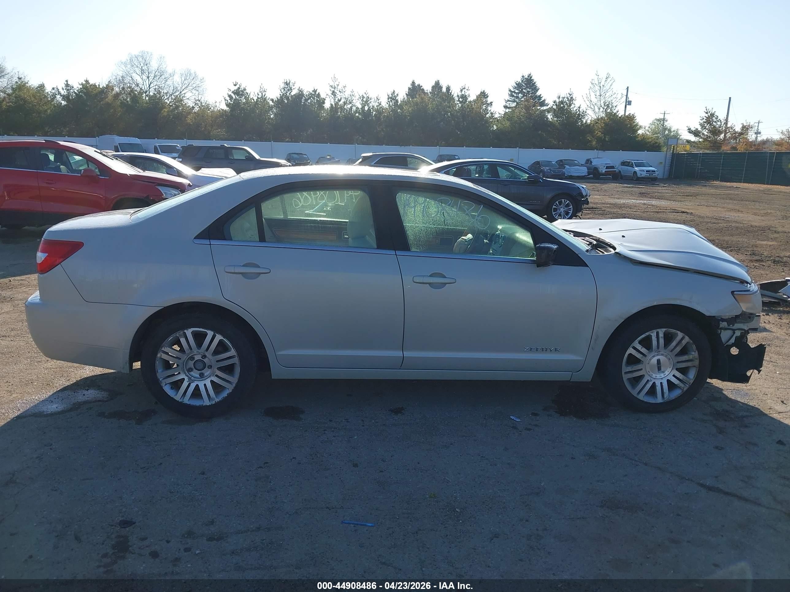 2006 Lincoln Zephyr   Cream vin: 3LNHM26136R647208