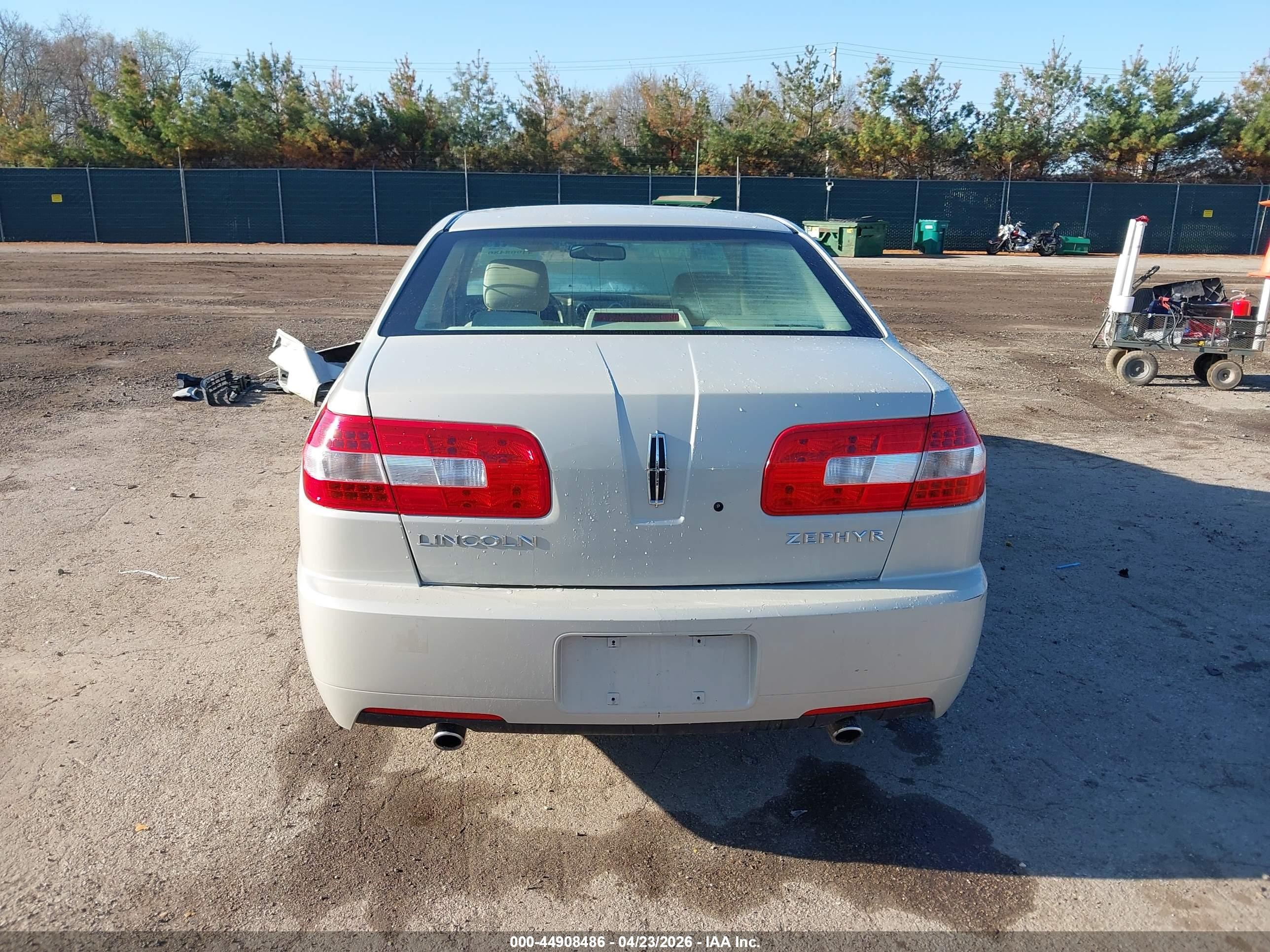 2006 Lincoln Zephyr   Cream vin: 3LNHM26136R647208