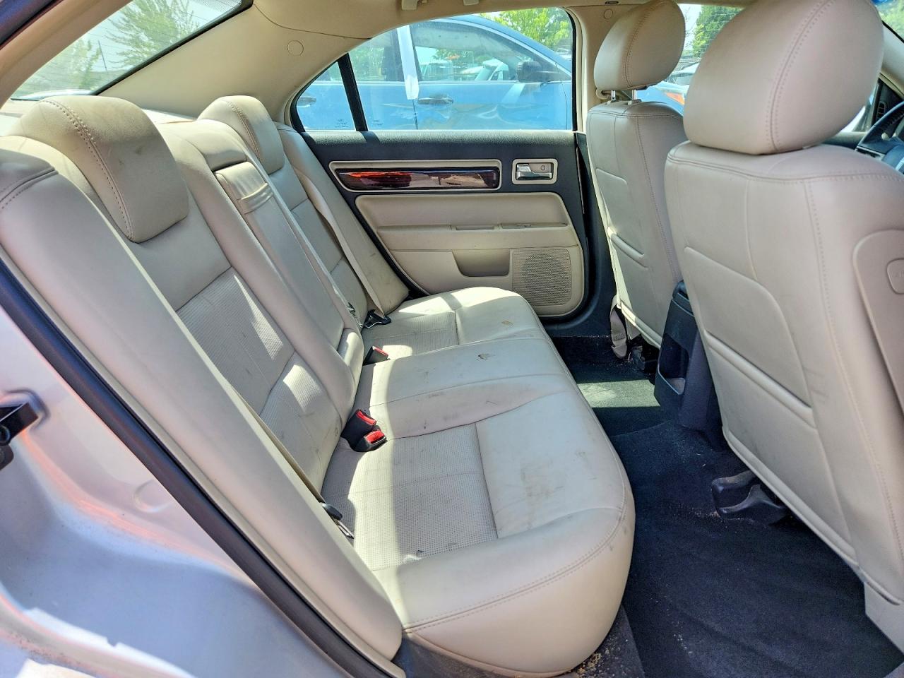 2006 Lincoln Zephyr Silver vin: 3LNHM26146R624956