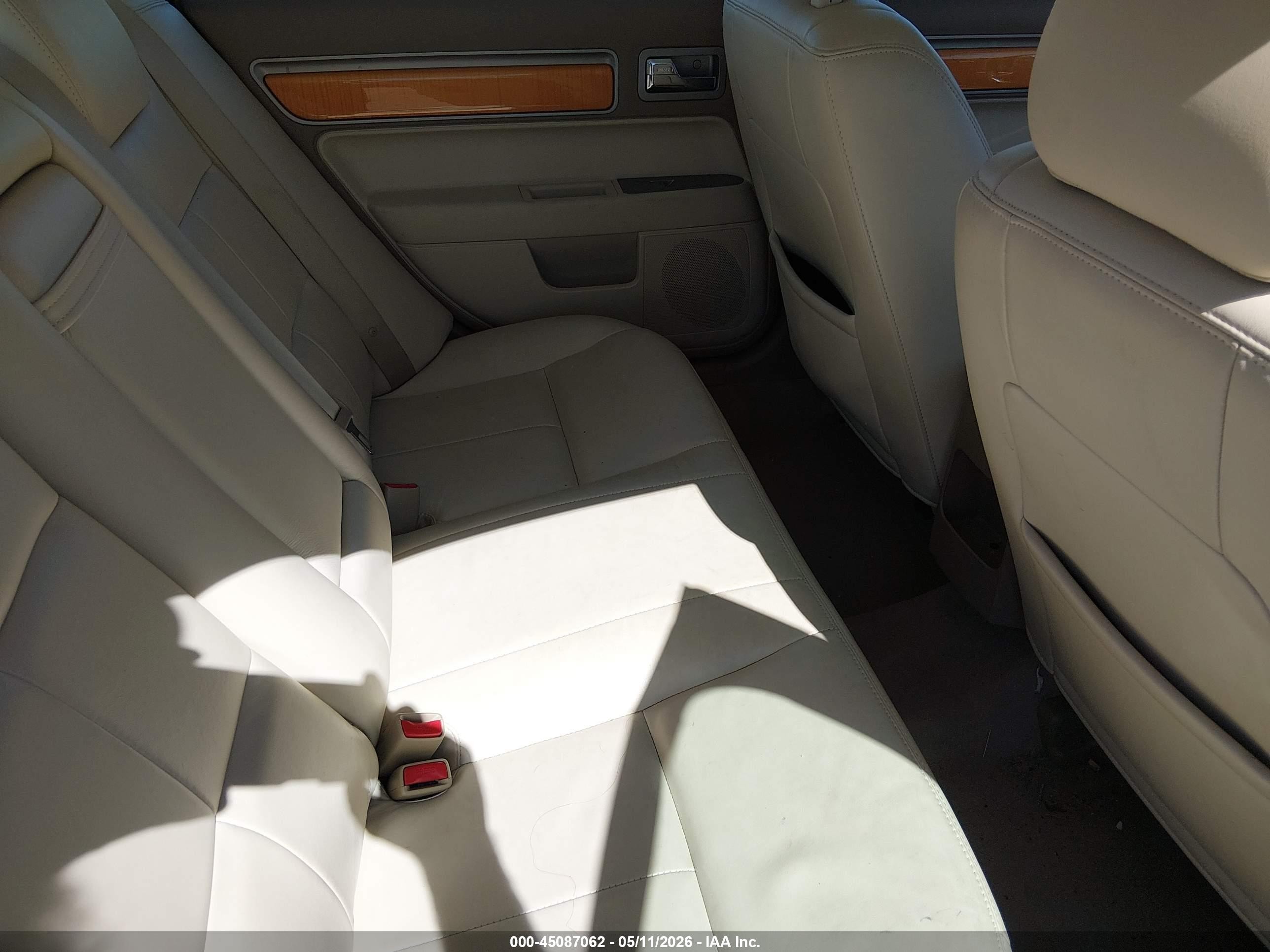 2006 Lincoln Zephyr   Red vin: 3LNHM26146R667726