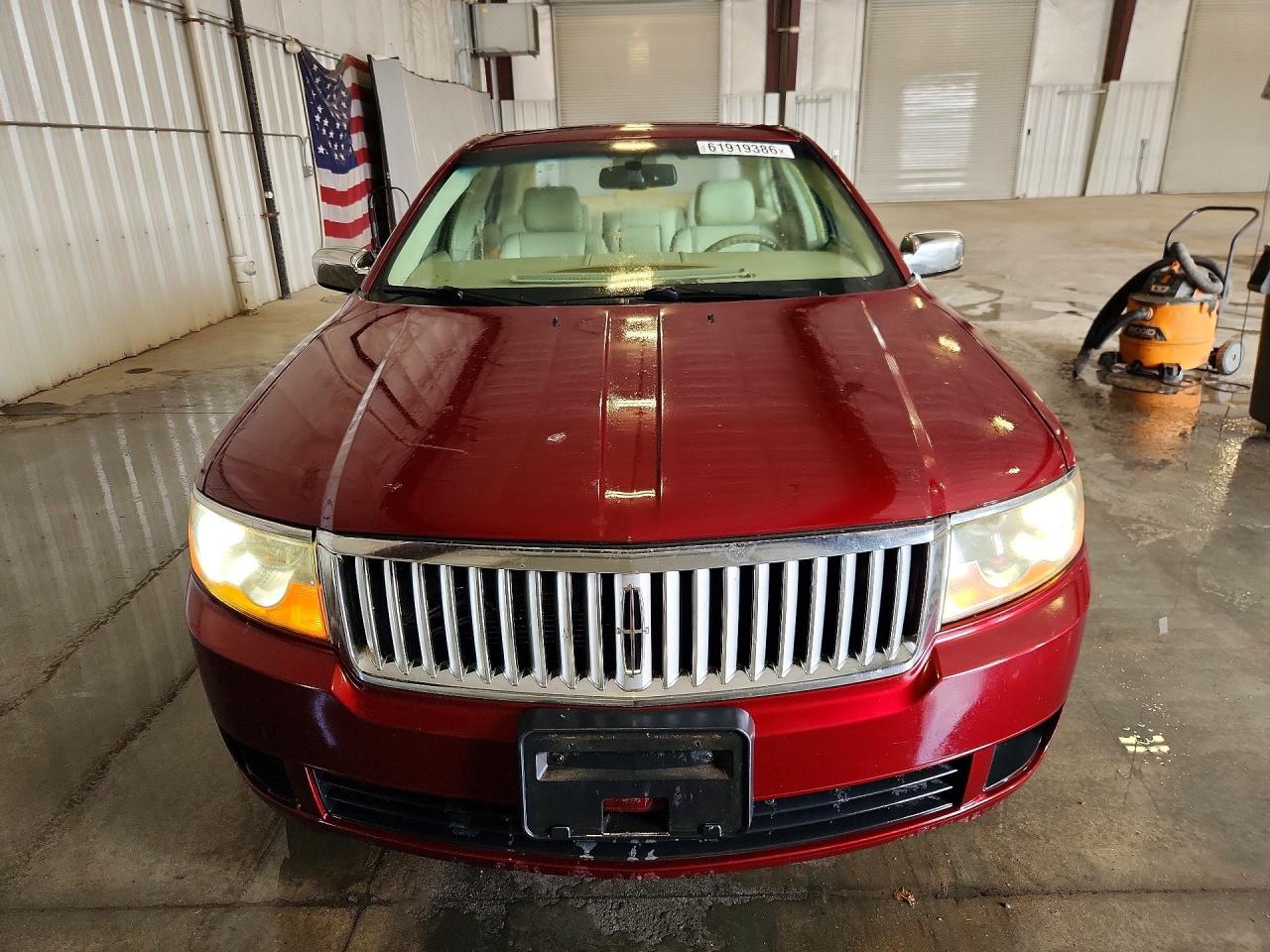 2006 Lincoln Zephyr Maroon vin: 3LNHM26156R639966